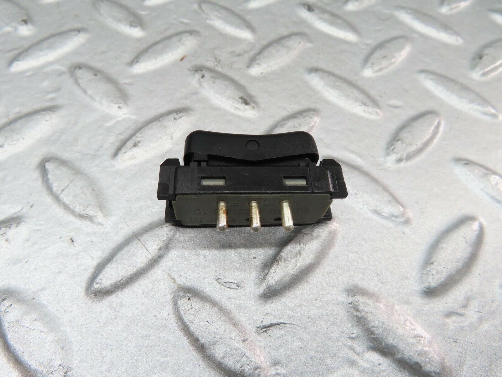 15038 Mercedes-Benz W140 S320 Head Rest Control Switch 1408205210