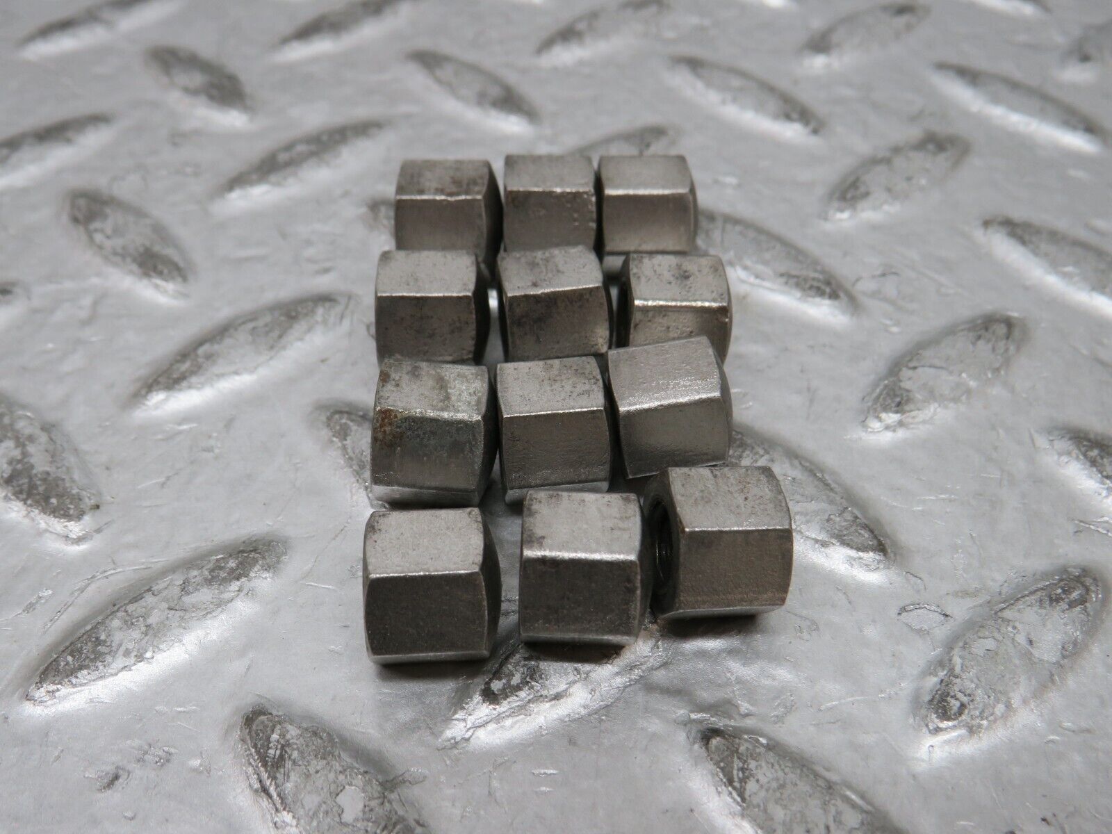 28907 Mercedes-Benz W123 280E Rocker Cover Bolt Set