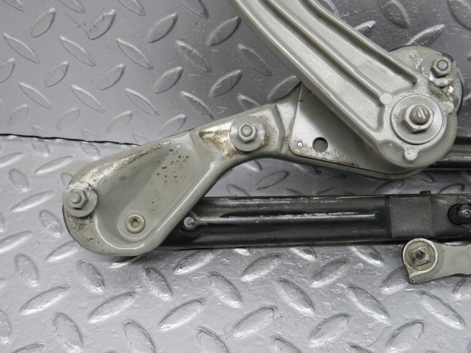 38040 Mercedes-Benz A124 320E Cabriolet Bonnet Hinge Right Side 1298870274