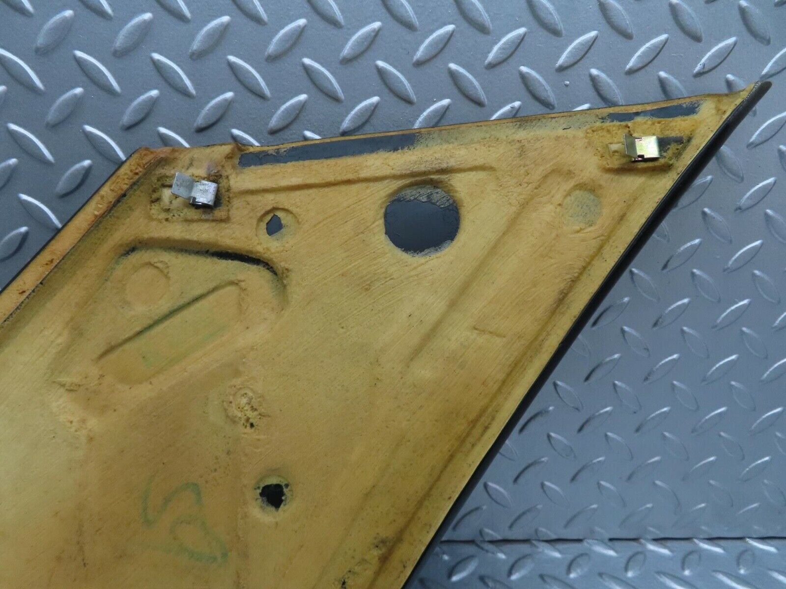 14194 Mercedes-Benz W116 350SE C Pillar Cover Right Side Black