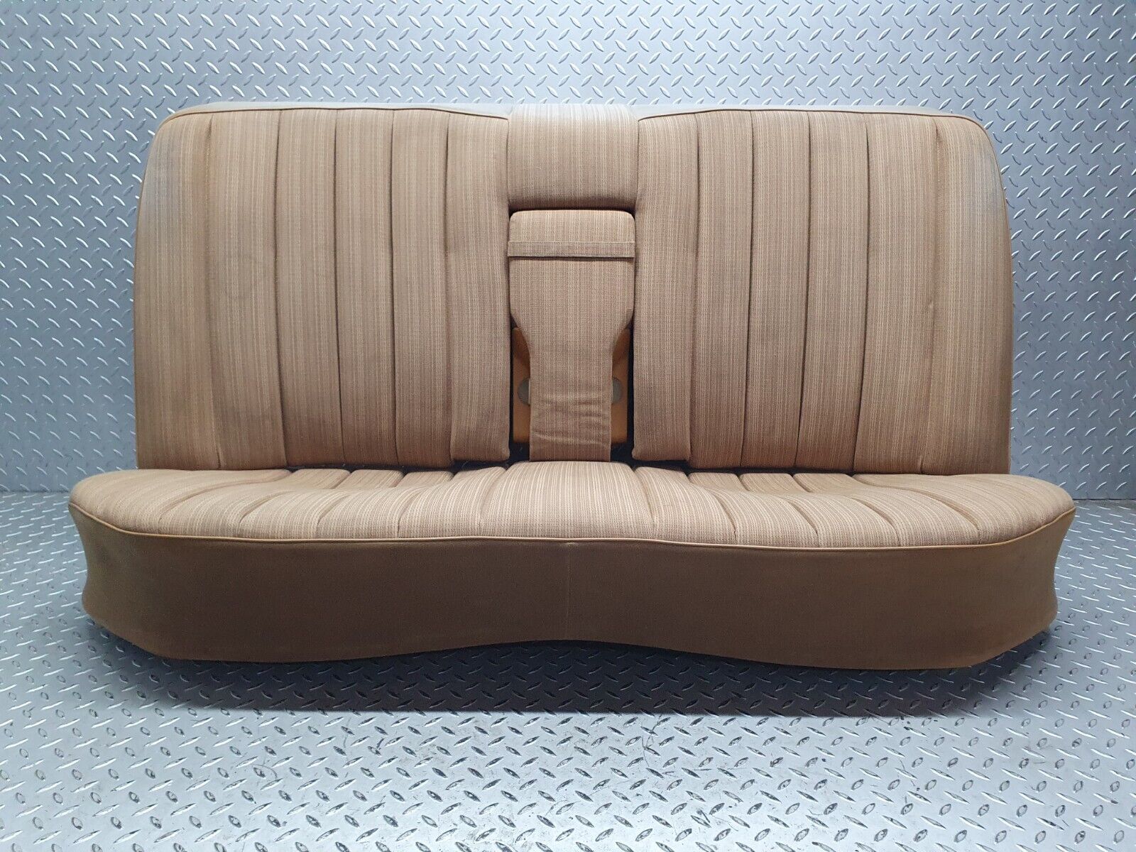41373 Mercedes-Benz W124 200E Rear Seat Palomino 1249200016 1249200050