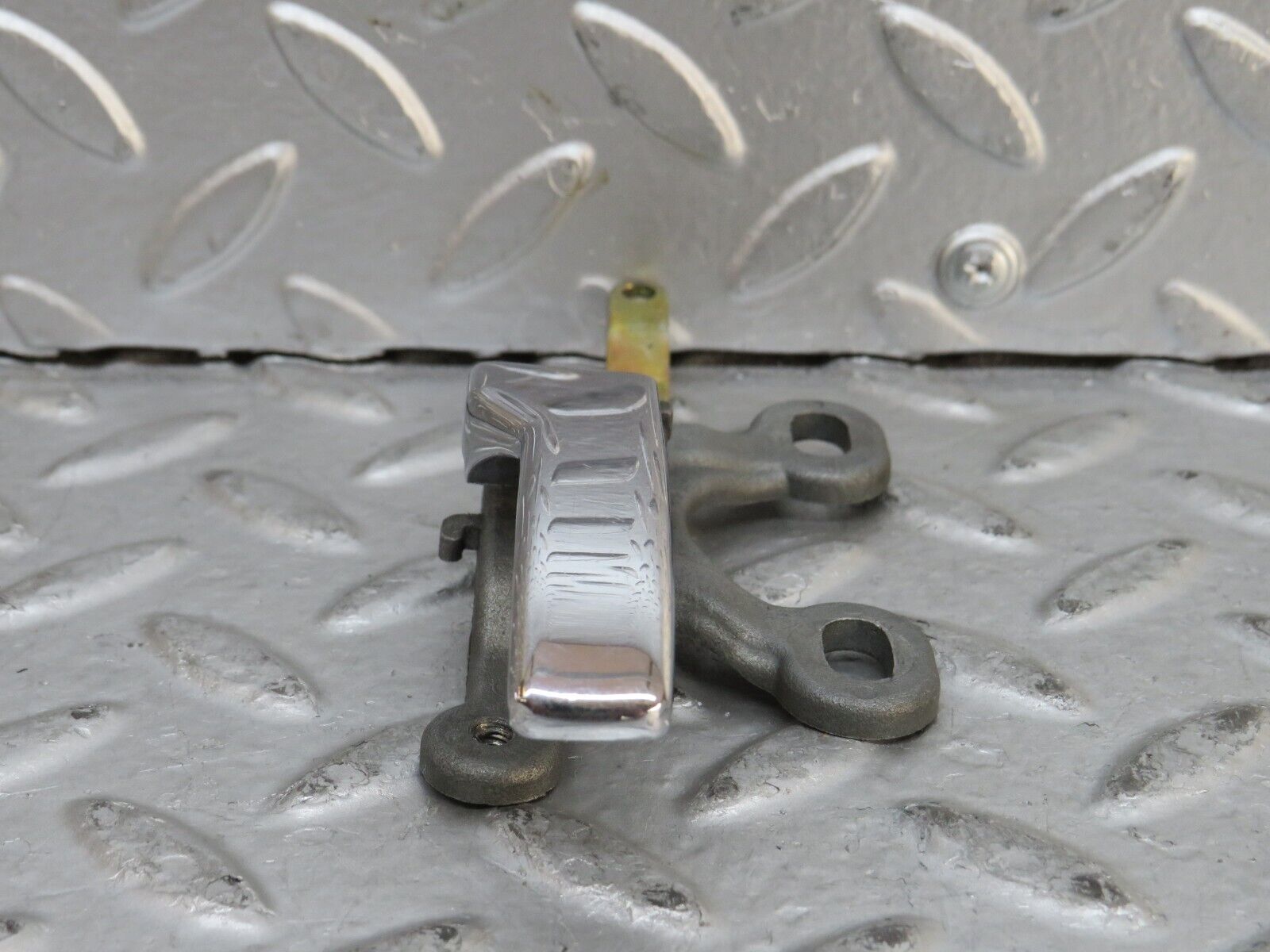 28283 Mercedes-Benz S123 240D Wagon Front Right Interior Door Handle