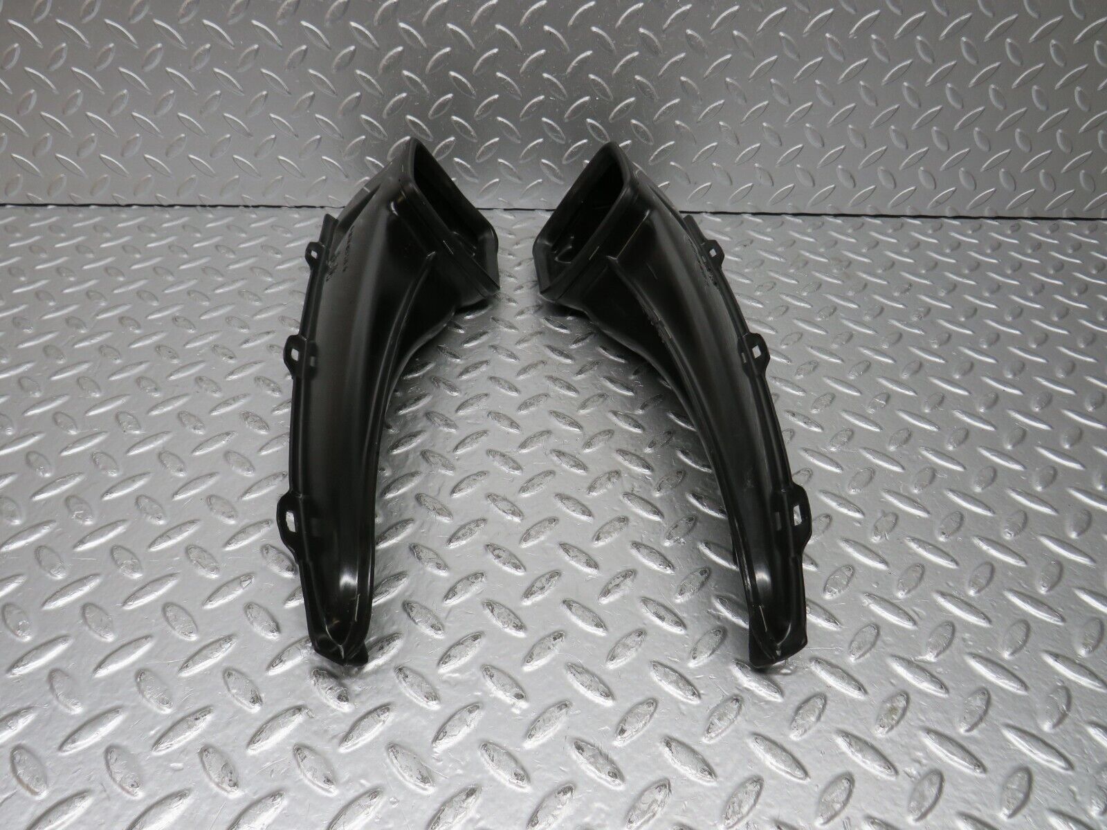 31950 Mercedes-Benz W123 230E Air Duct Vent Pair 1238300119 1238300219