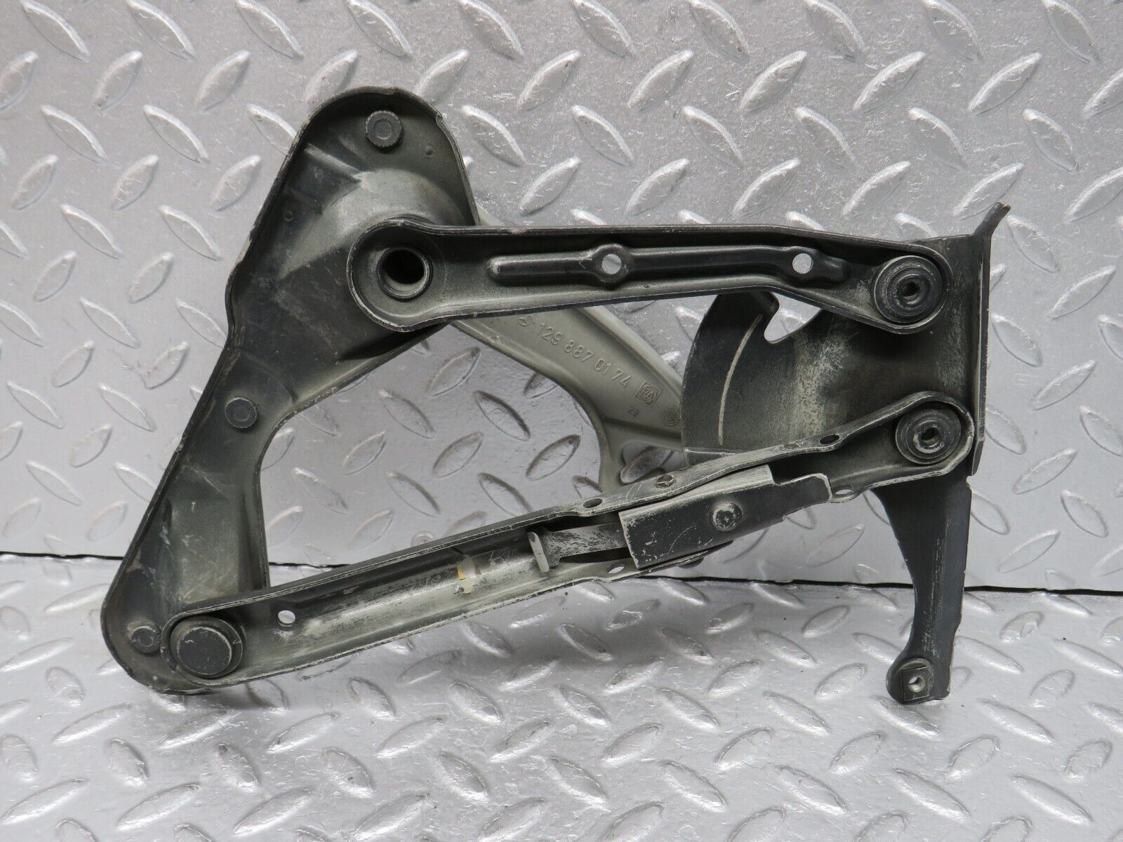 38041 Mercedes-Benz A124 320E Cabriolet Bonnet Hinge Left Side 1298870174