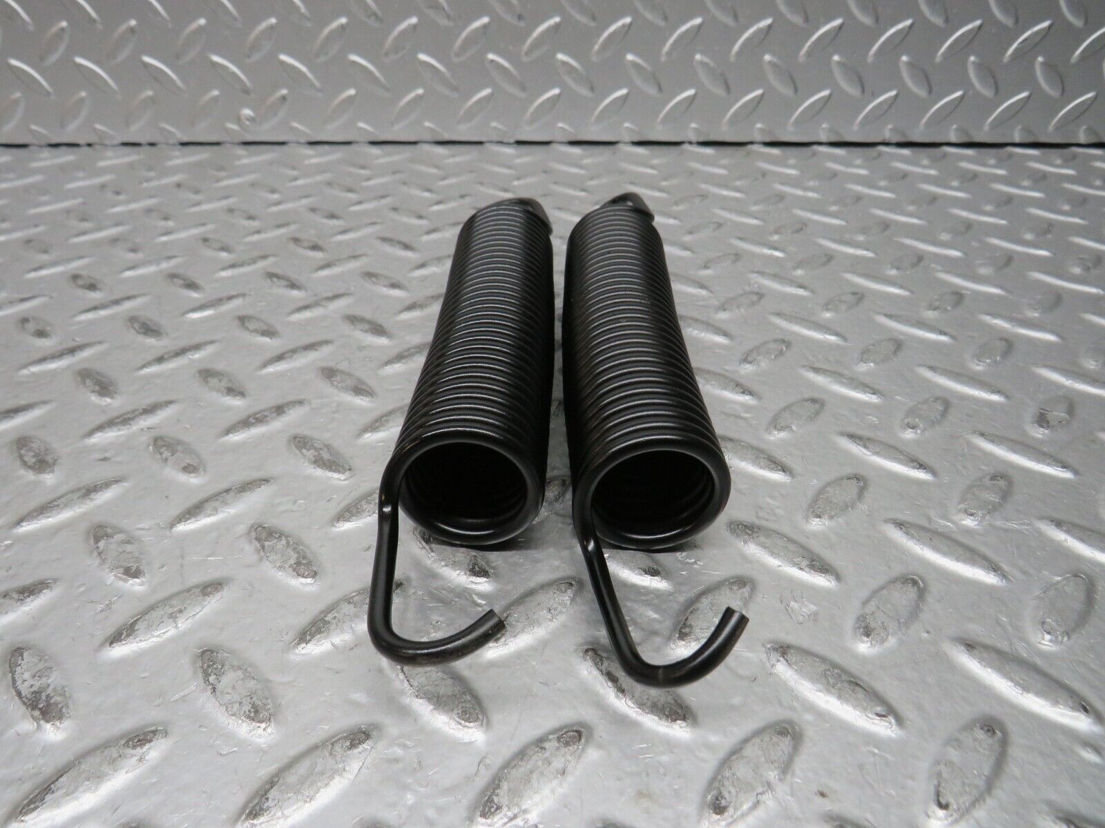 28764 Mercedes-Benz W123 230E Trunk Lid Hinge Spring Pair