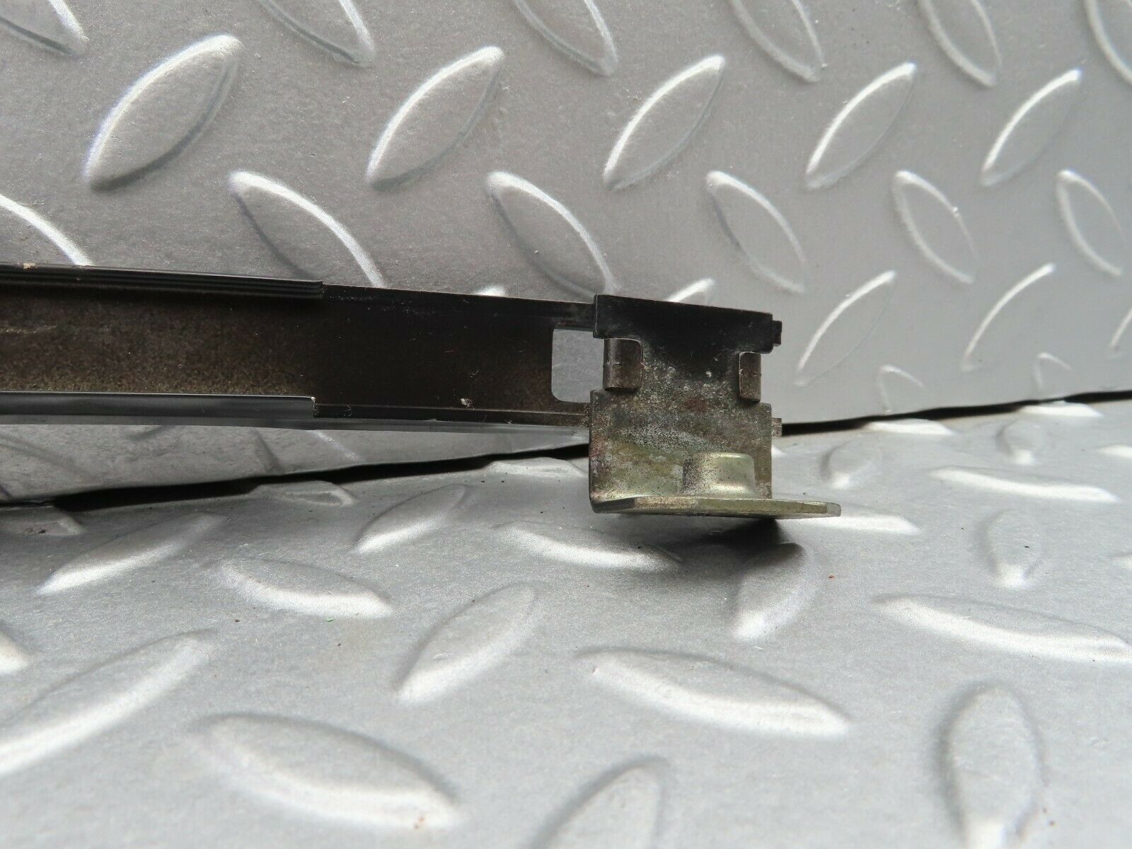 6606 Mercedes-Benz S124 E220 Wagon Window Channel Rear Right