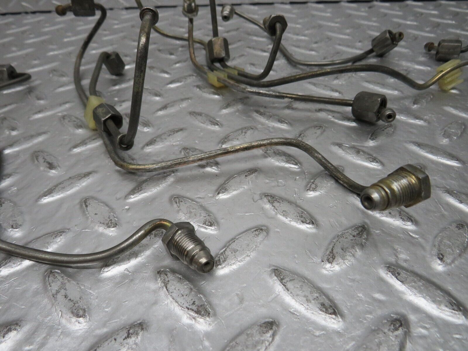 32717 Mercedes-Benz S124 300TE Wagon Fuel Line Hose Set