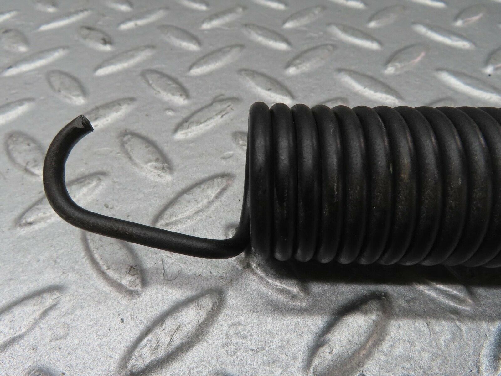 13538 Mercedes-Benz W123 200 Trunk Lid Hinge Spring