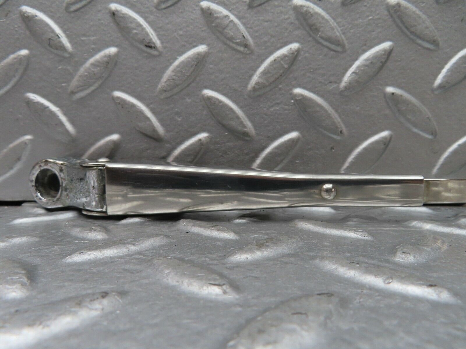 18404 Mercedes-Benz W111 220SE Coupe Wiper Arm Right Side