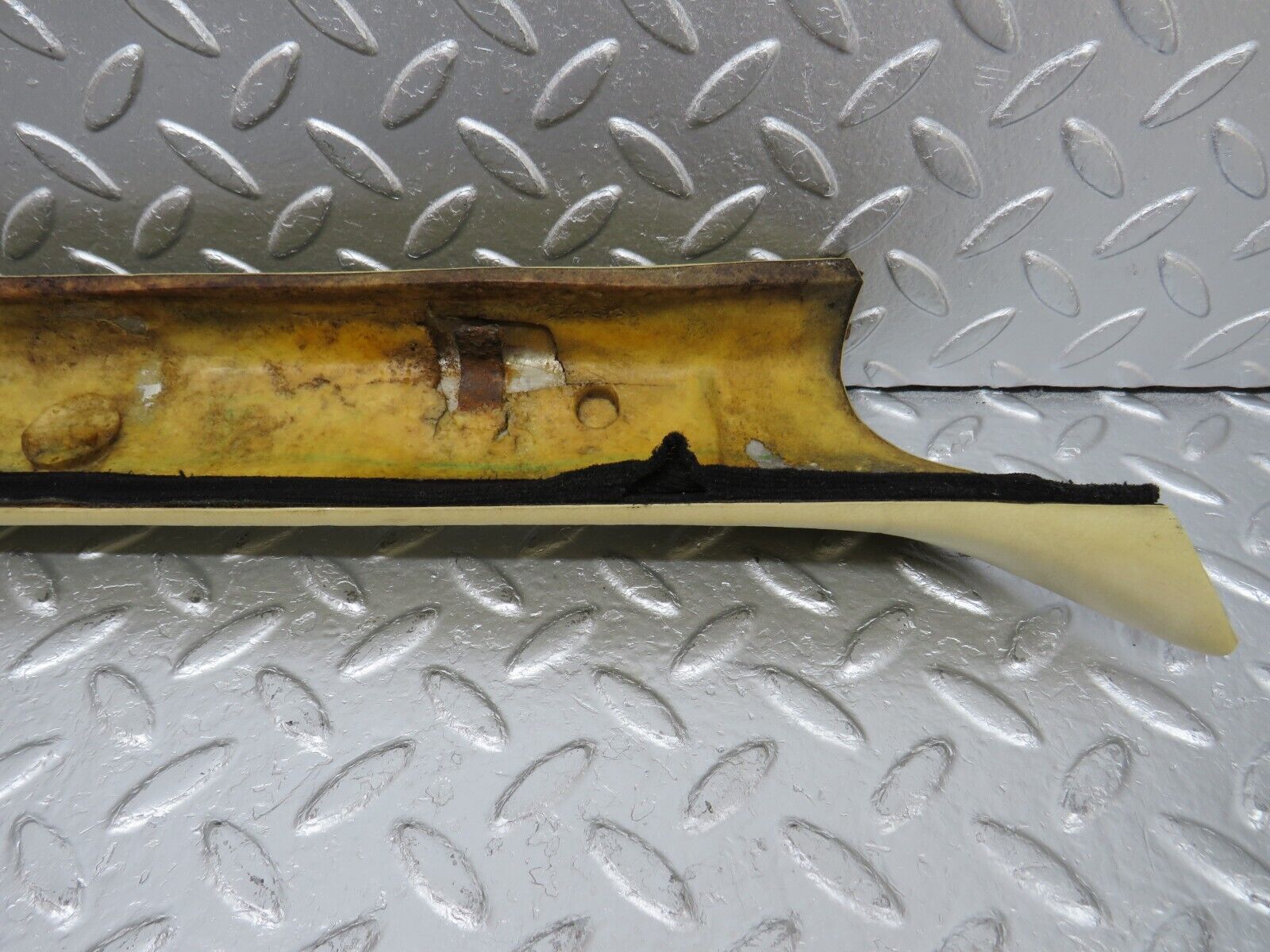 34301 Mercedes-Benz C126 380SEC Coupe A Pillar Cover Left Side Beige