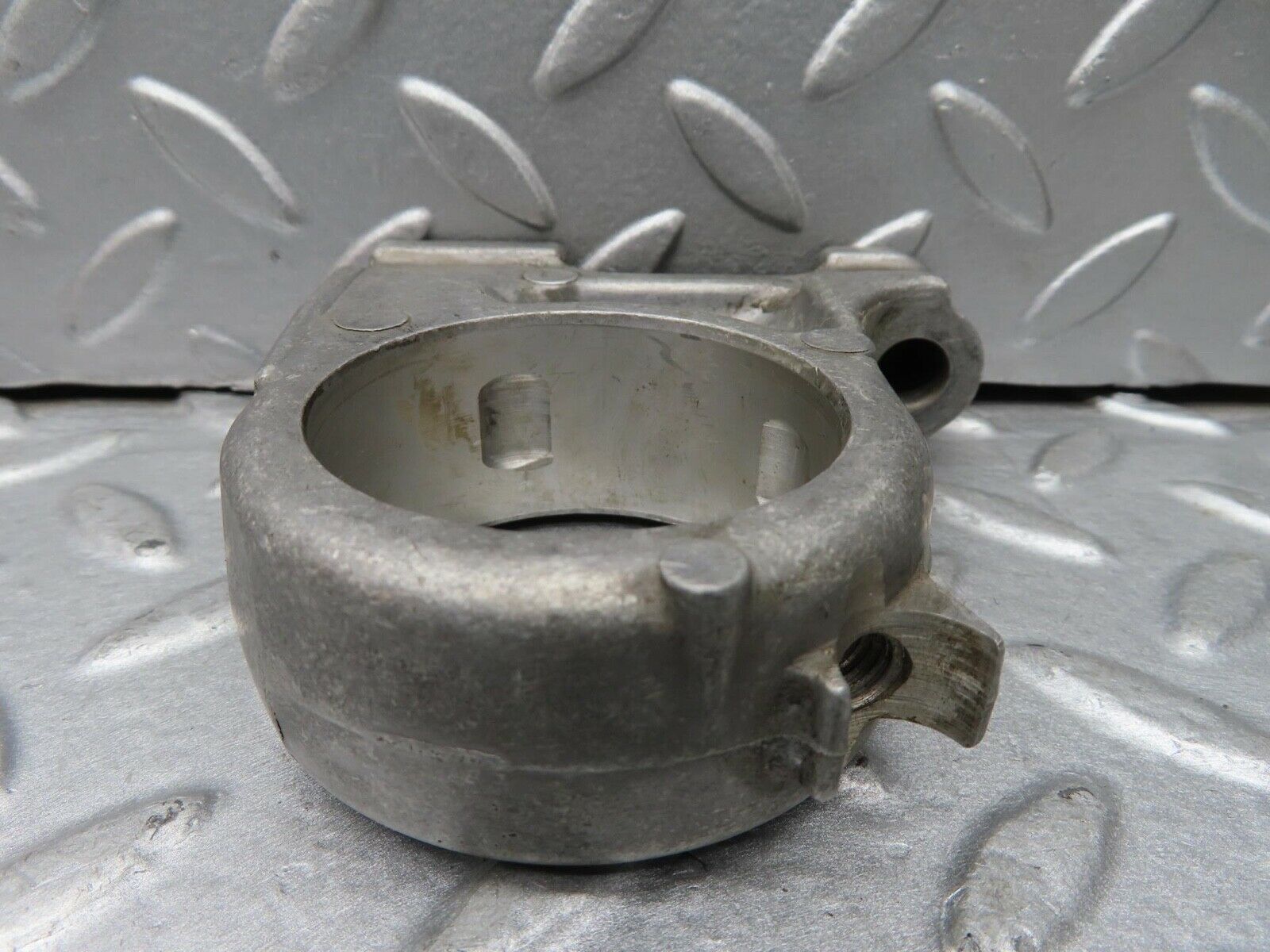 16720 Mercedes-Benz C107 380SLC Camshaft Tower Bearing 1160514612