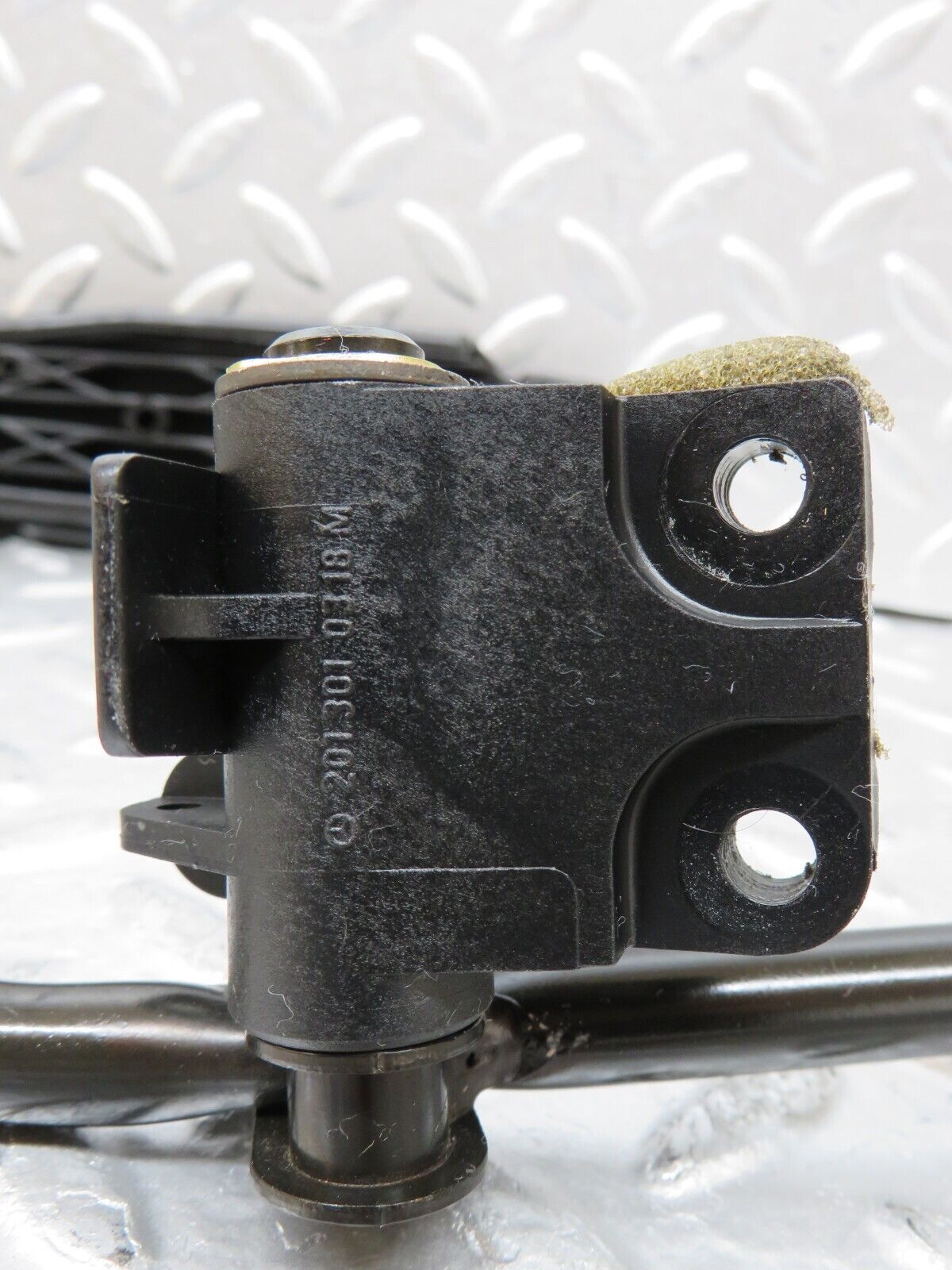 25806 Mercedes-Benz W124 280E Accelerator Pedal With Rubber 1233010082