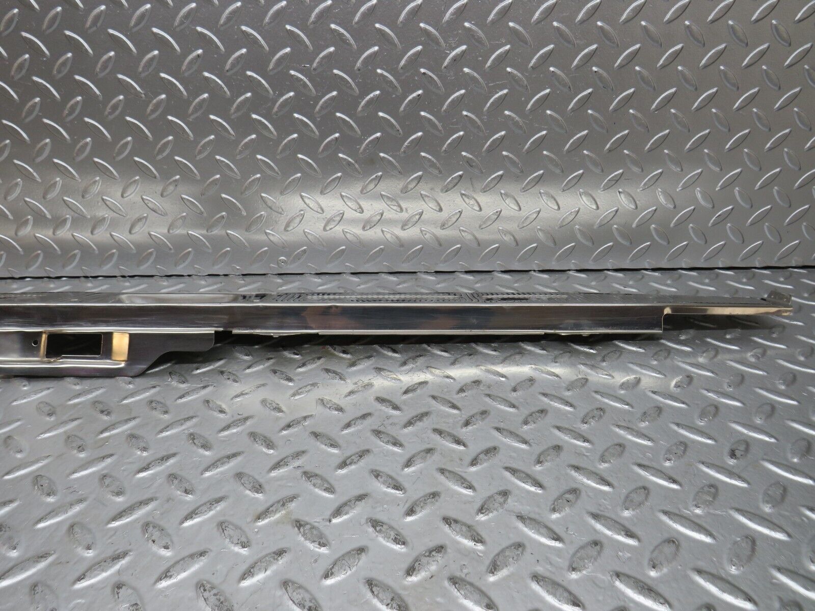 27620 Mercedes-Benz S124 300TE Wagon Trunk Edge Chrome Moulding 1246980089