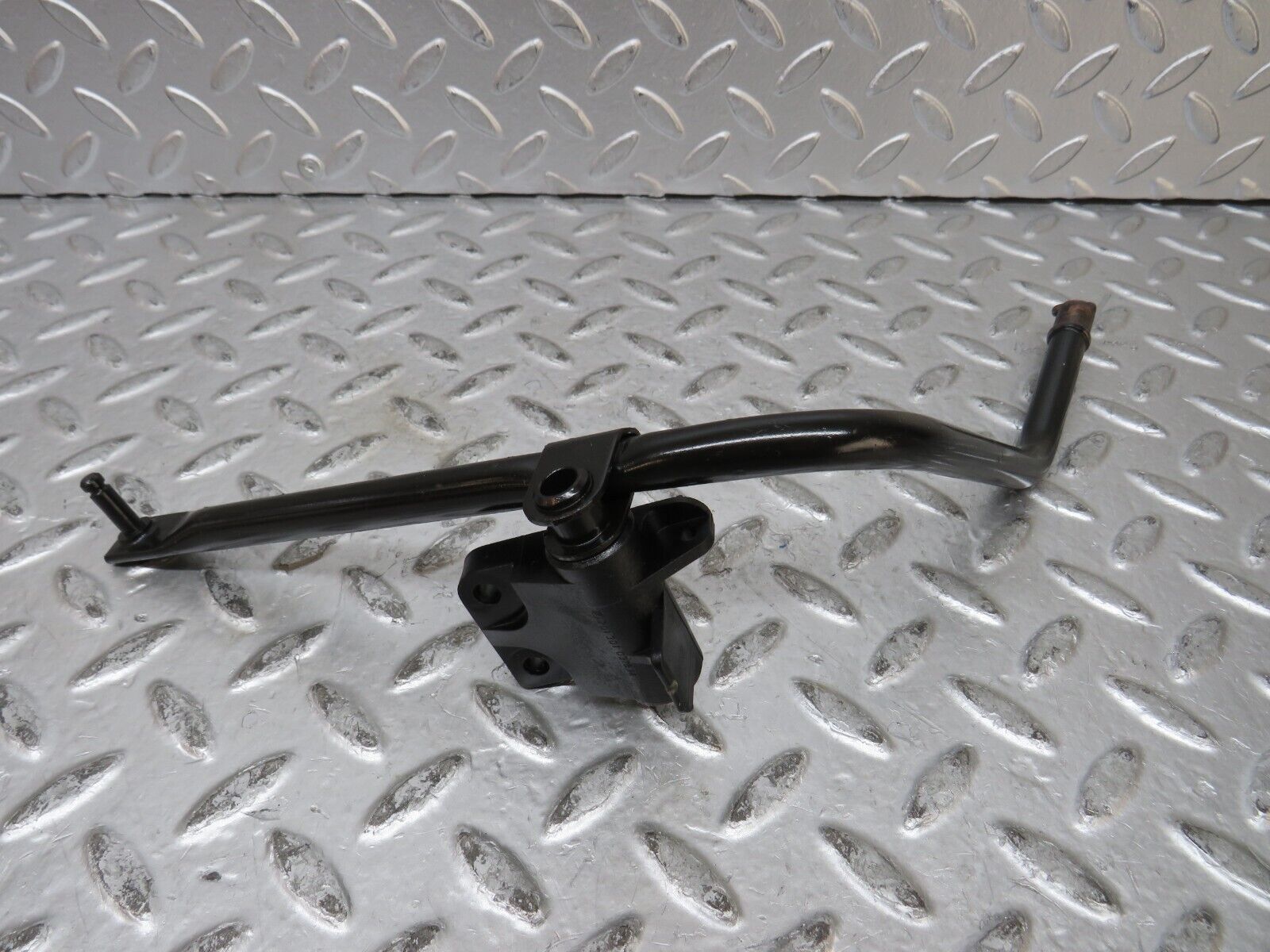 27704 Mercedes-Benz S124 300TE Wagon Accelerator Pedal Linkage 2013010318