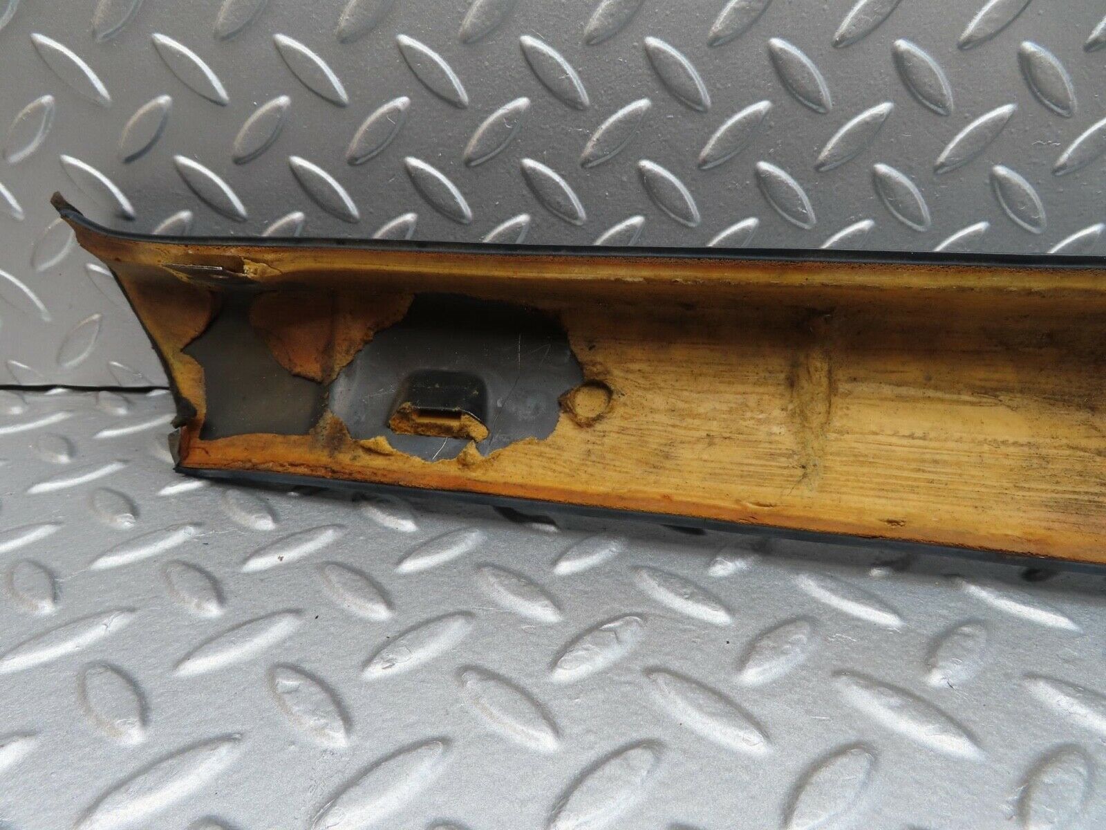 13947 Mercedes-Benz C107 280SLC A Pillar Cover Left Side Blue