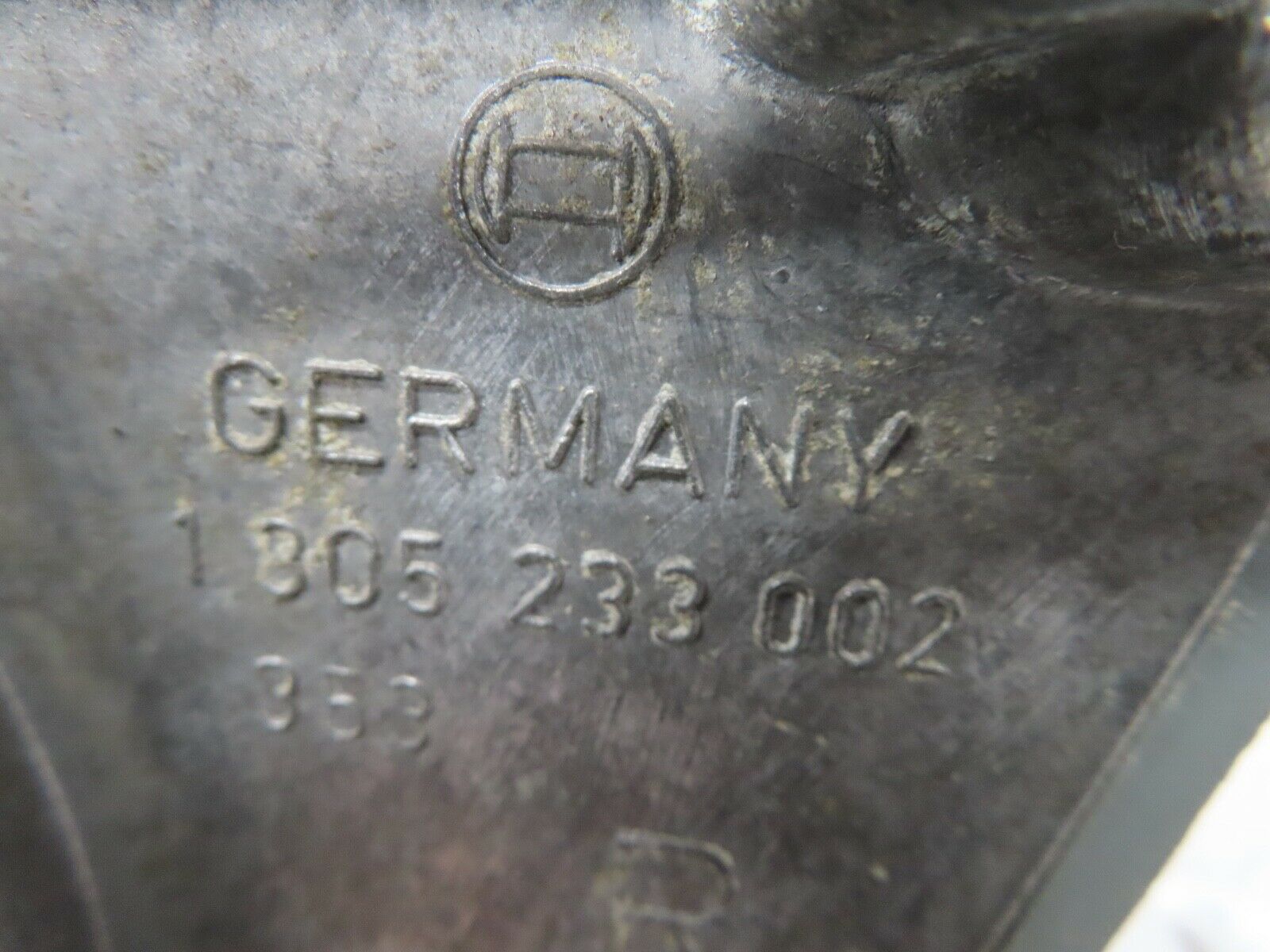 17589 Mercedes-Benz W116 450SEL Front Right Indicator Bosch 1305233002