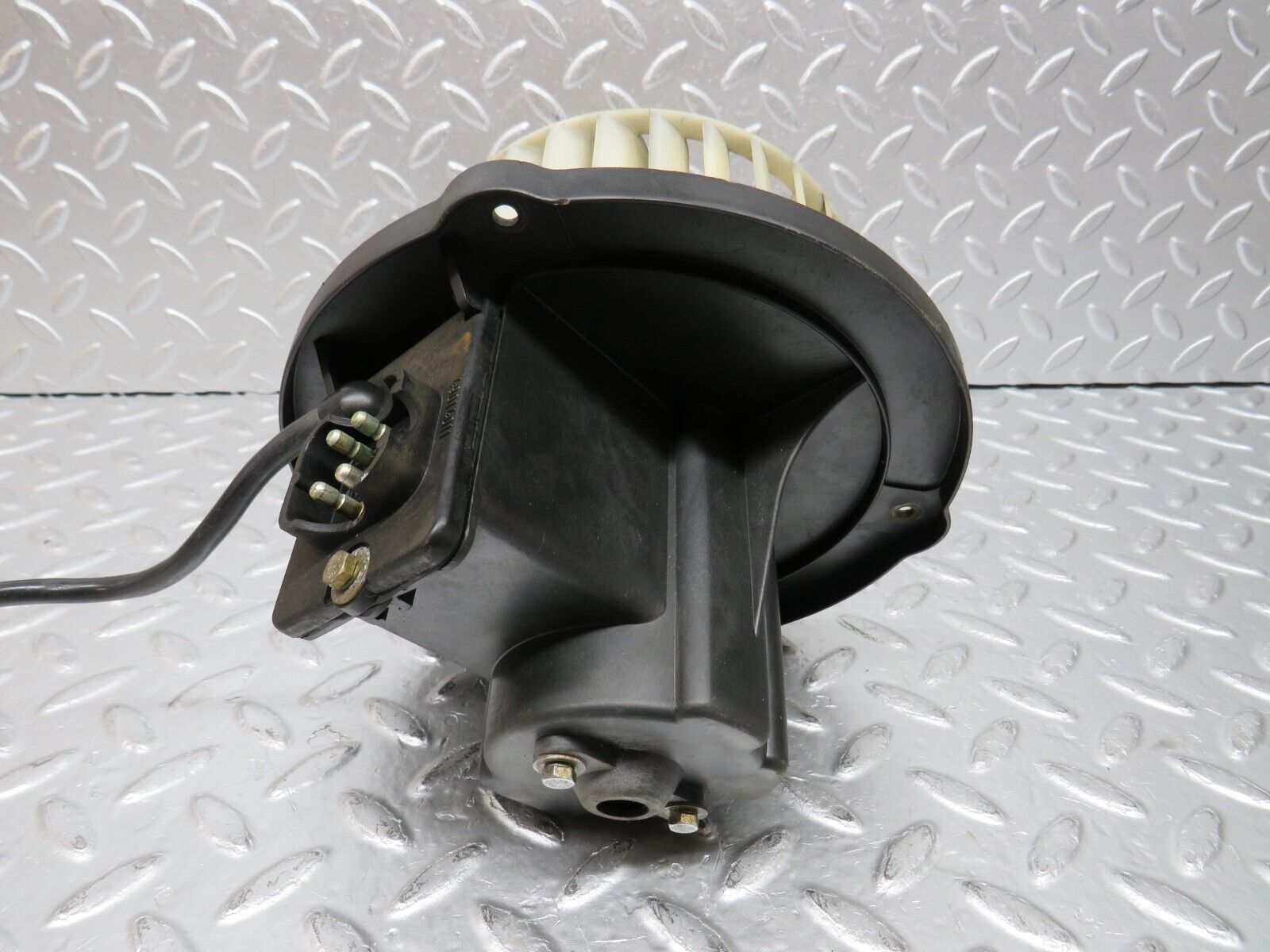 31081 Mercedes-Benz W123 200D Heater Blower Motor