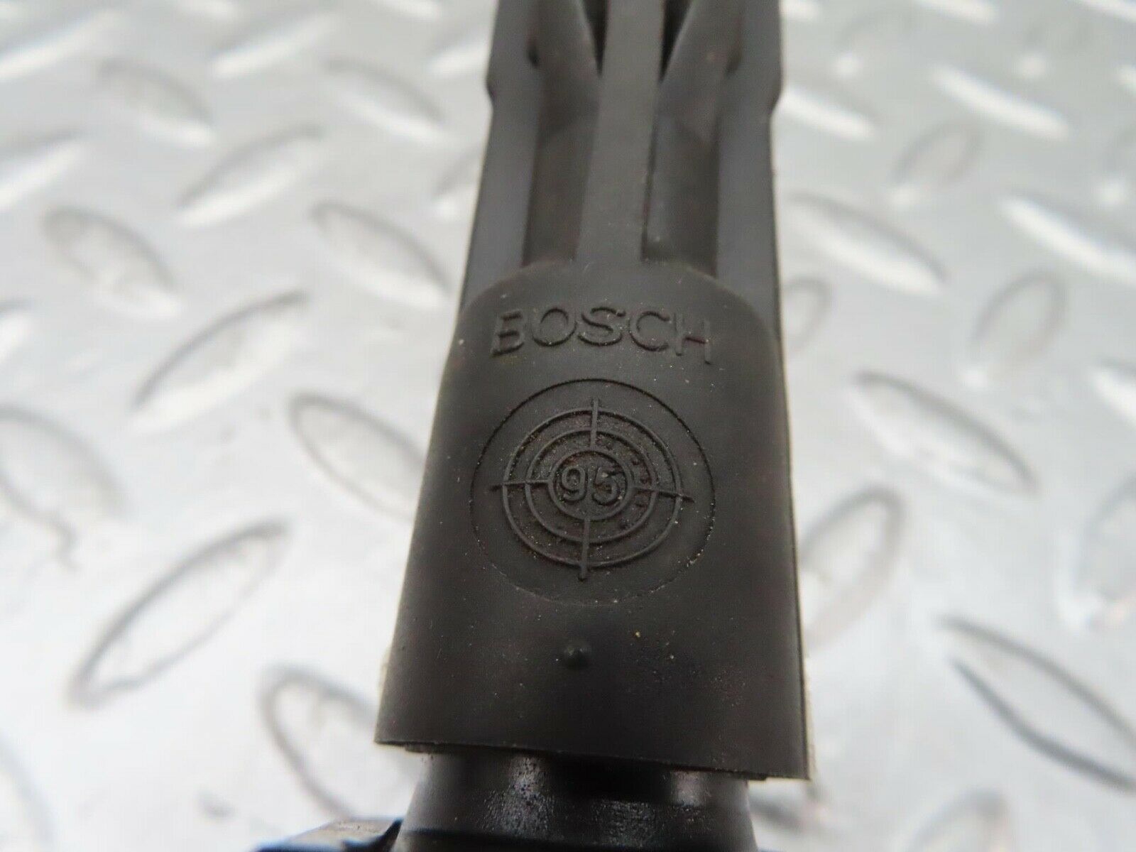 15052 Mercedes-Benz W140 S320 Ignition Coil Bosch 0001587003