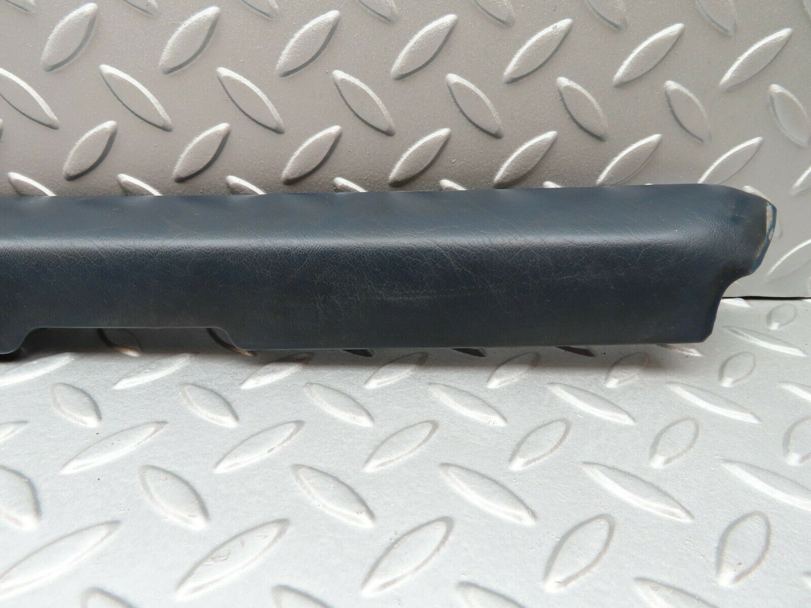 3432 Mercedes-Benz W115 220D Front Right Upper Door Panel Blue