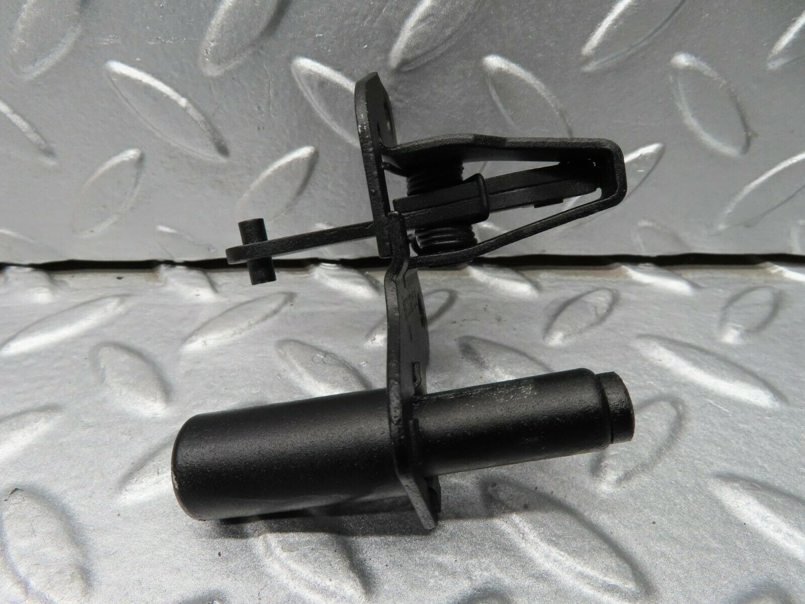 16330 Mercedes-Benz W124 260E Bonnet Lock Catch 1248800260