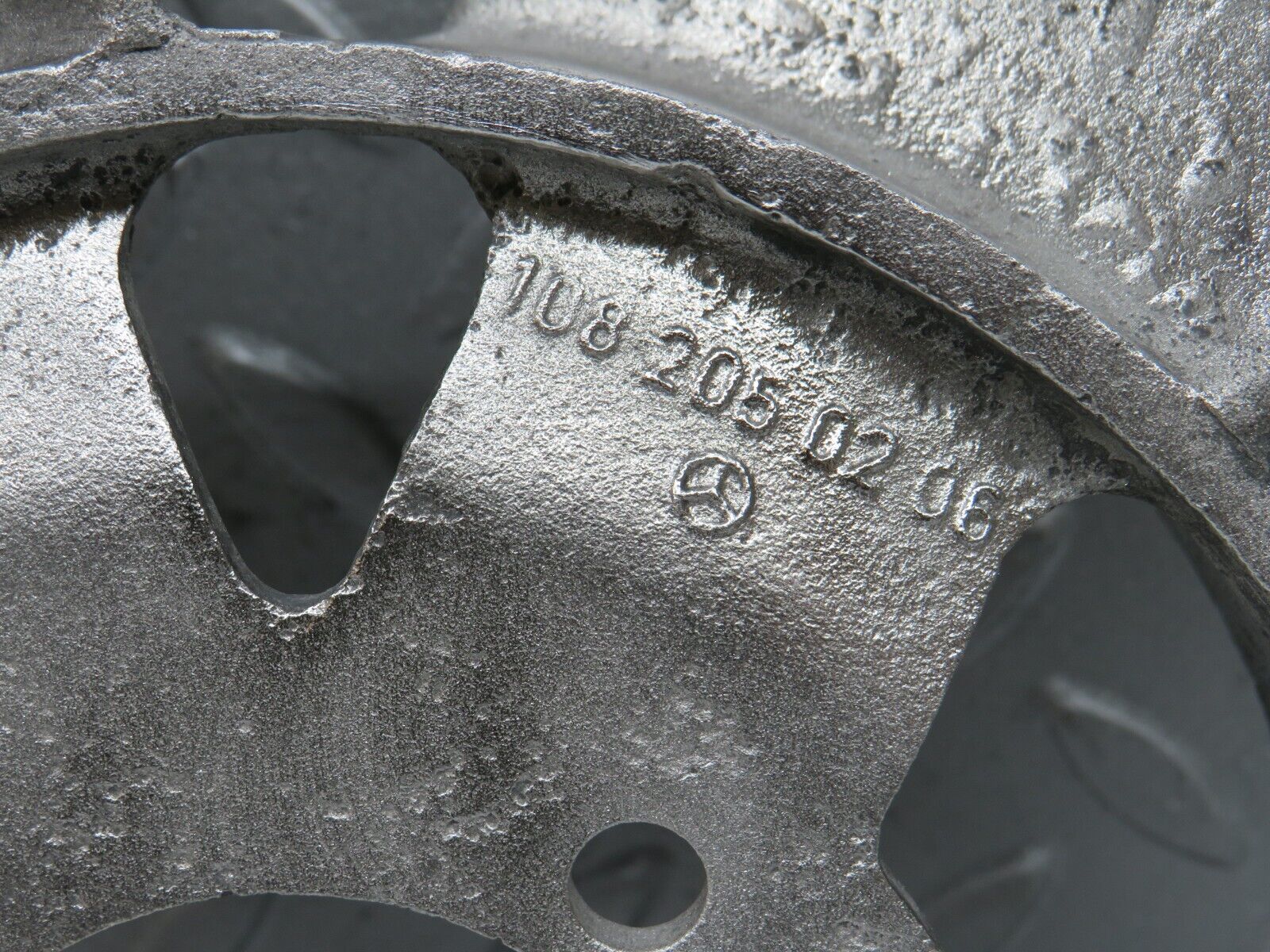 37640 Mercedes-Benz W109 300SEL Engine Cooling Fan 1082050206