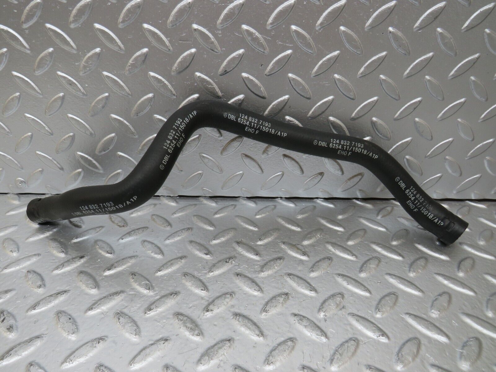 25795 Mercedes-Benz W124 280E Heater Hose 1248327193