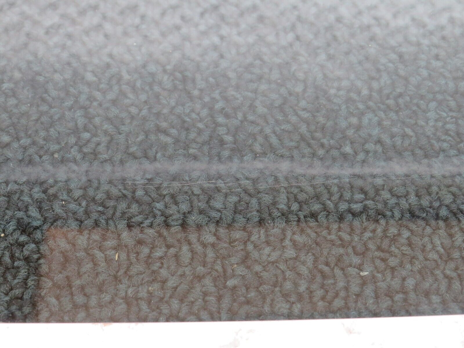 36037 Mercedes-Benz W126 420SE Front Left Door Window Glass