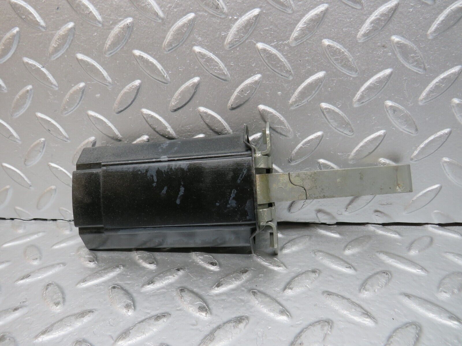 31798 Mercedes-Benz W201 190LE 1.8L Door Safety Check Strap