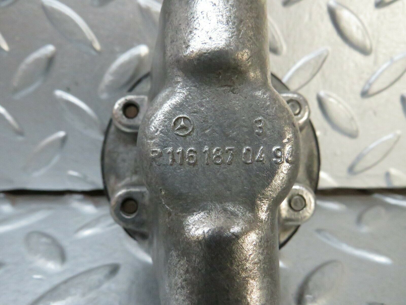 23852 Mercedes-Benz C107 450SLC Oil Pressure Damper 1161870196 1161870494