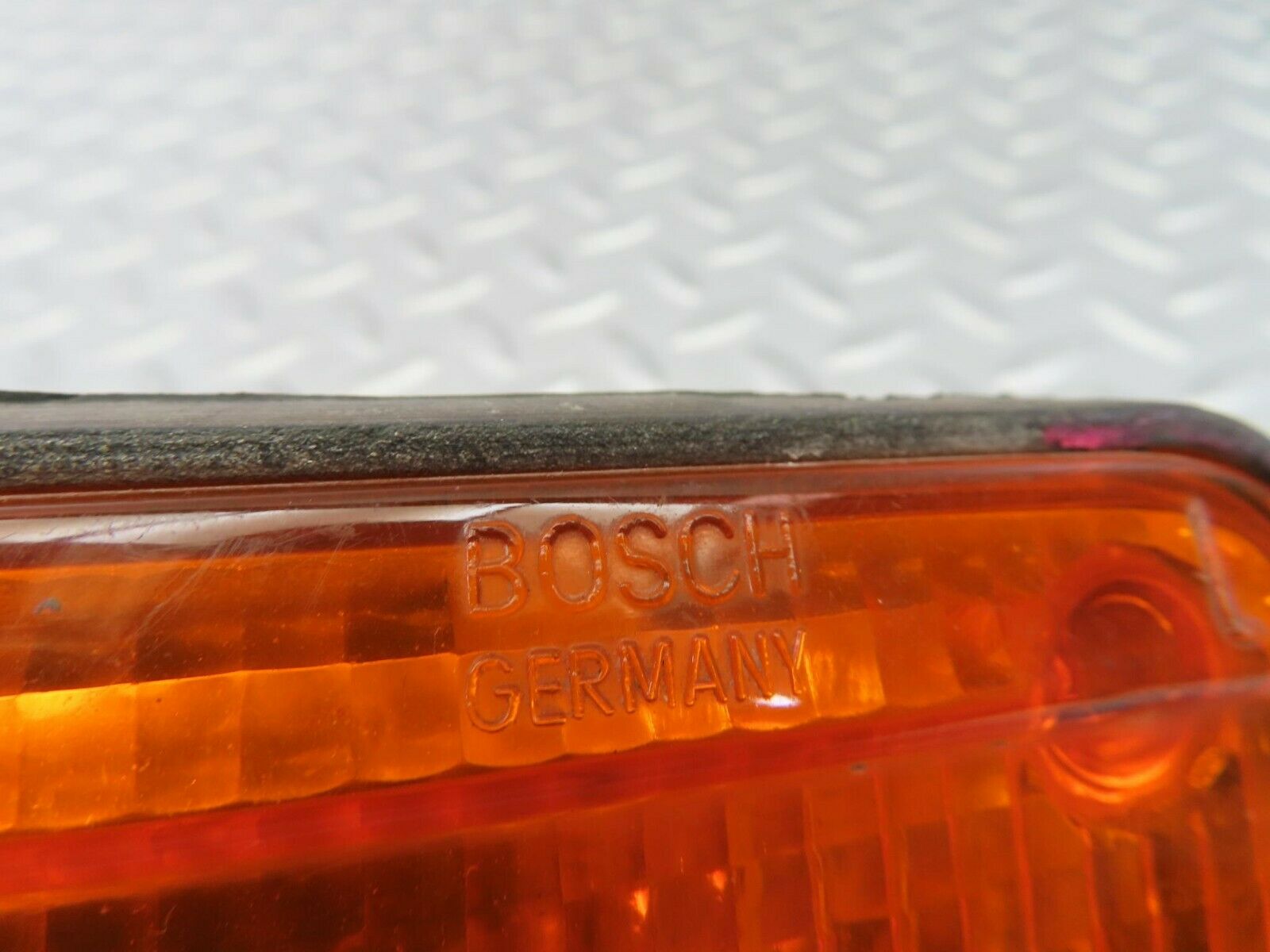 8106 Mercedes-Benz W116 Indicator Light Front Left 1305233001