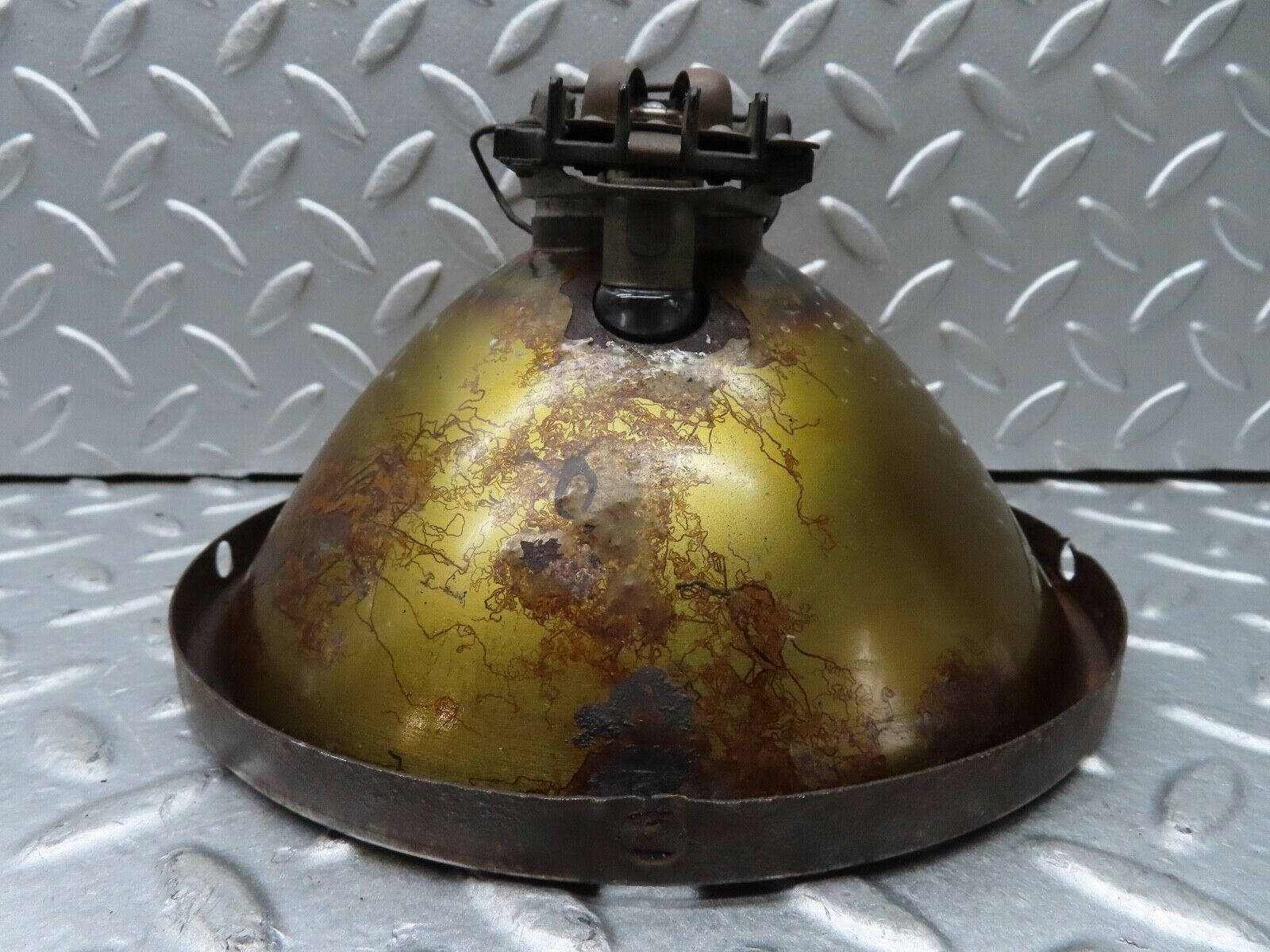 18911 Mercedes-Benz W121 190b Ponton Headlight Reflector