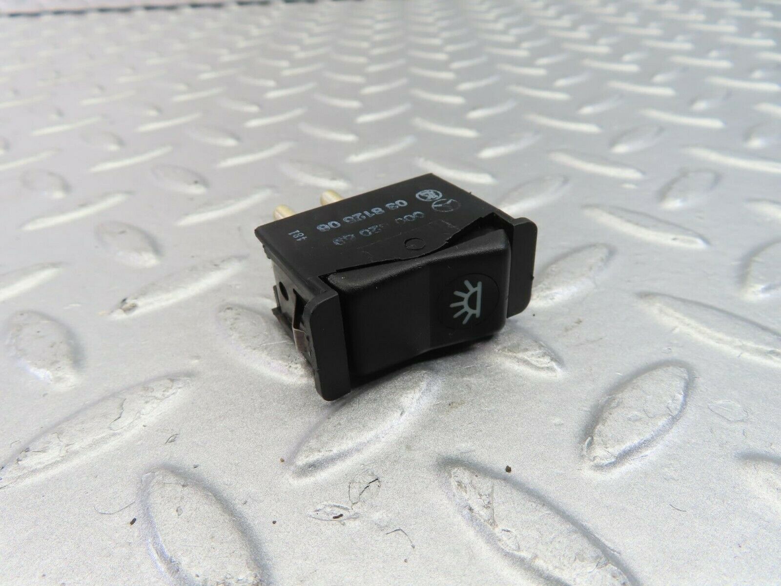 9927 Mercedes-Benz C123 230CE Coupe Interior Light Switch