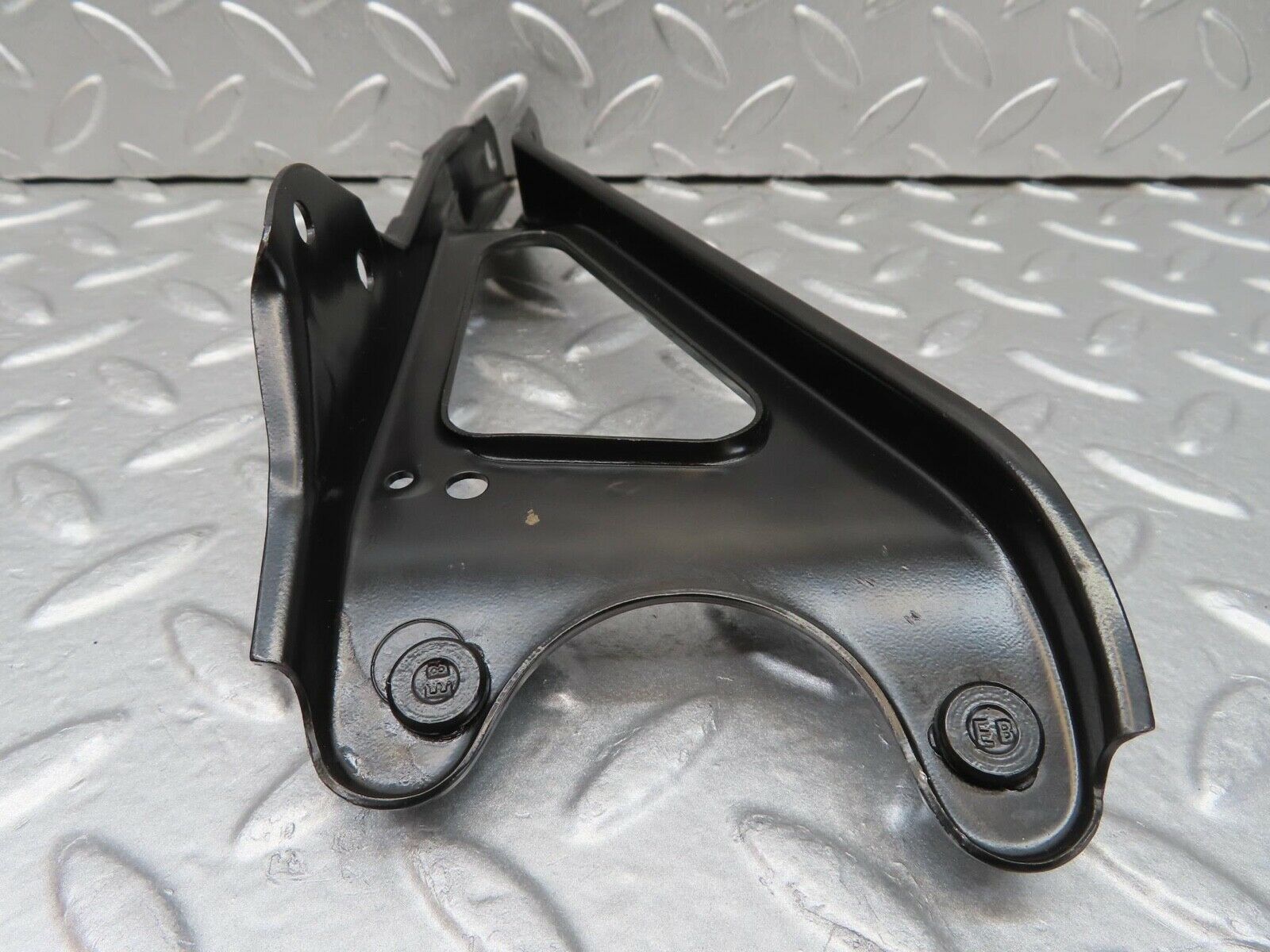 14760 Mercedes-Benz W201 190E Steering Column Bracket