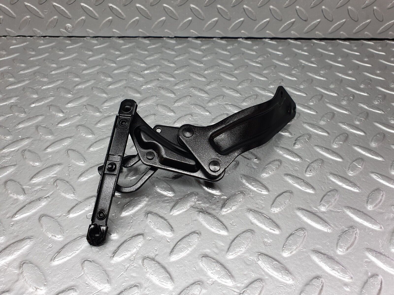 41506 Mercedes-Benz W124 200E Throttle Linkage