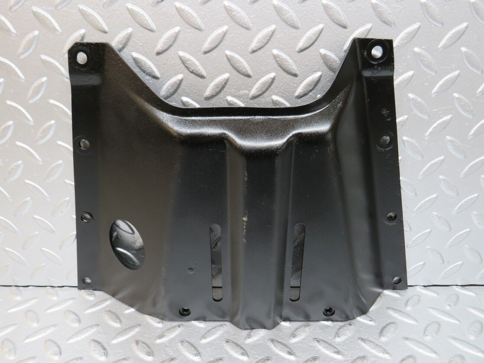 0799 Mercedes-Benz C107 350SLC Coupe Gearbox Mount Bracket Holder