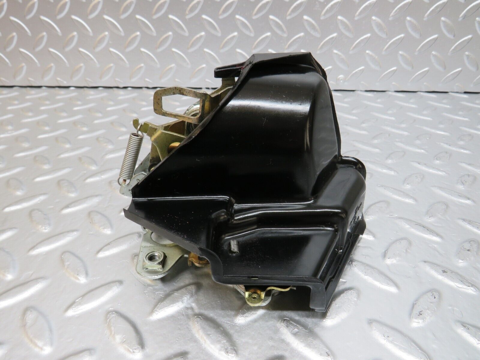 25459 Mercedes-Benz W123 200 Rear Right Door Lock Mechanism 1237230208