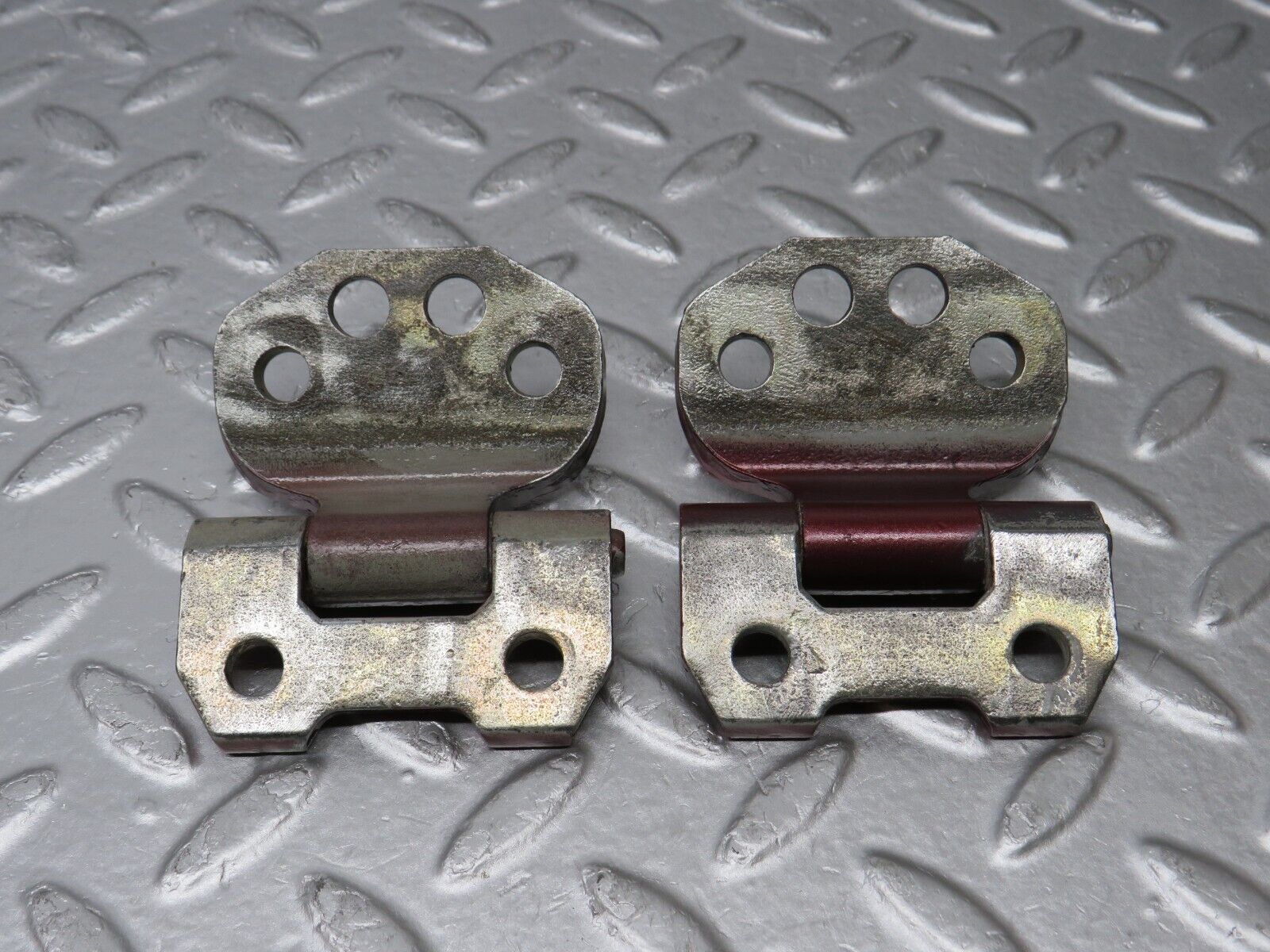 38337 Mercedes-Benz R129 280SL Coupe Right Door Hinge