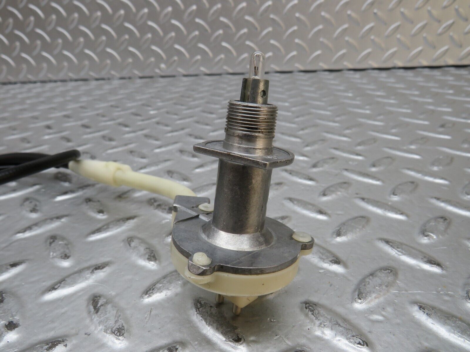 28476 Mercedes-Benz S123 240D Wagon Heater Control Unit