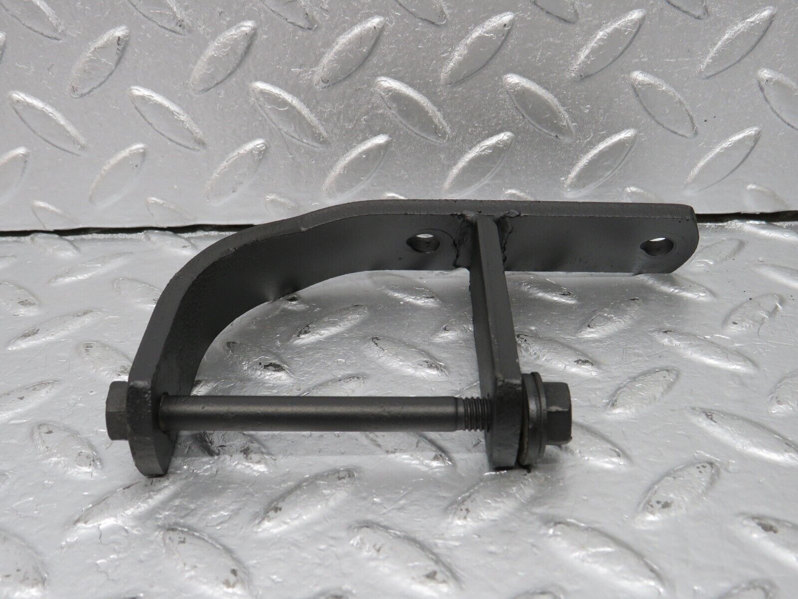 40442 Mercedes-Benz W110 230 Mount Support Bracket