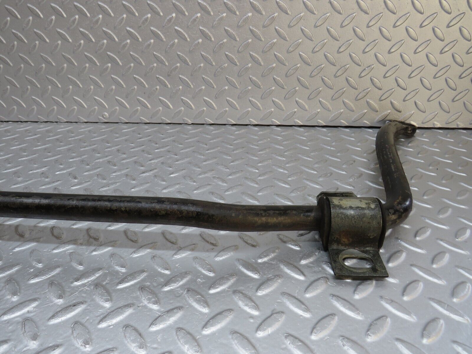 37592 Mercedes-Benz W109 300SEL Anti Roll Bar Front Axle