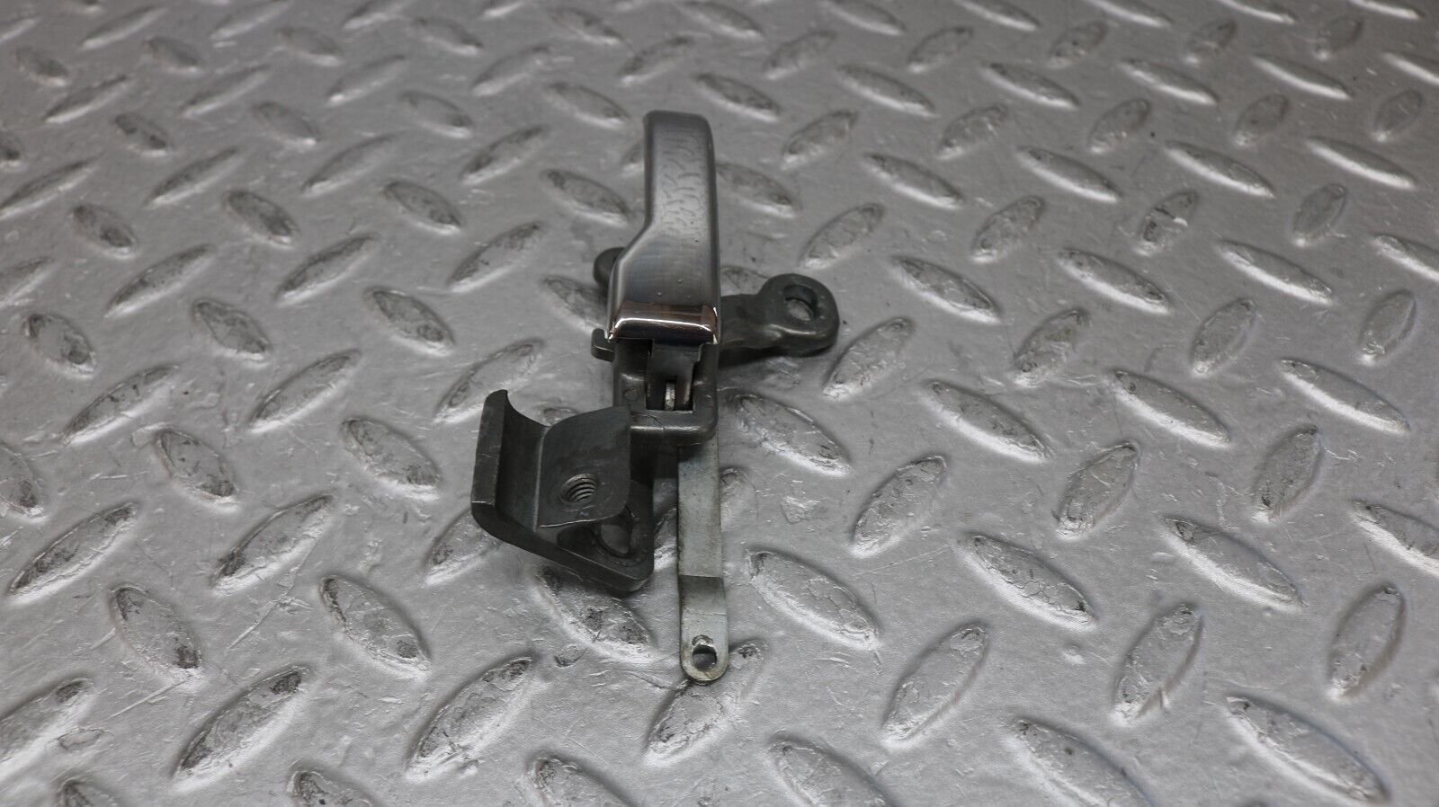 37265 Mercedes-Benz W109 300SEL Rear Left Interior Door Handle 1157660119