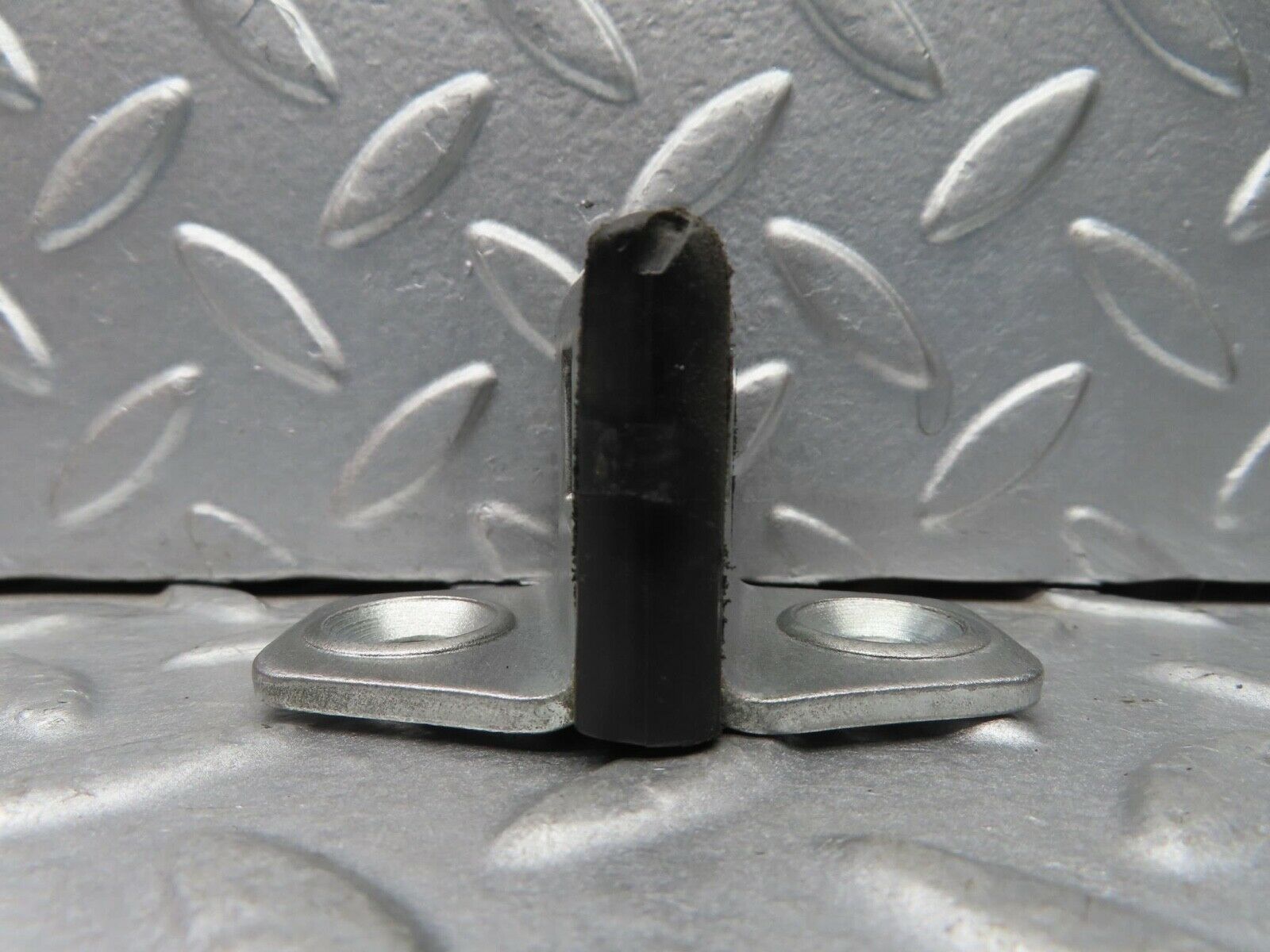 14588 Mercedes-Benz W201 190E Door Lock Latch Right Side