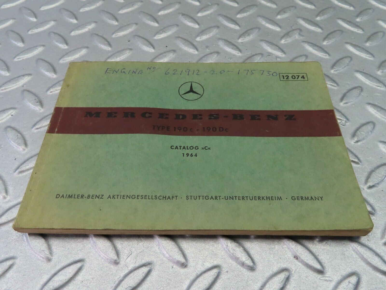 8005 Mercedes-Benz W110 190C 190D Catalog C 12074