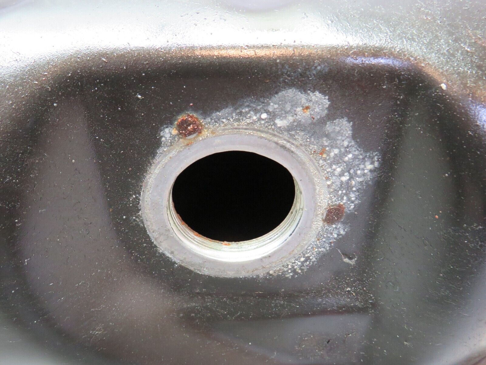 31442 Mercedes-Benz W123 200D Fuel Tank