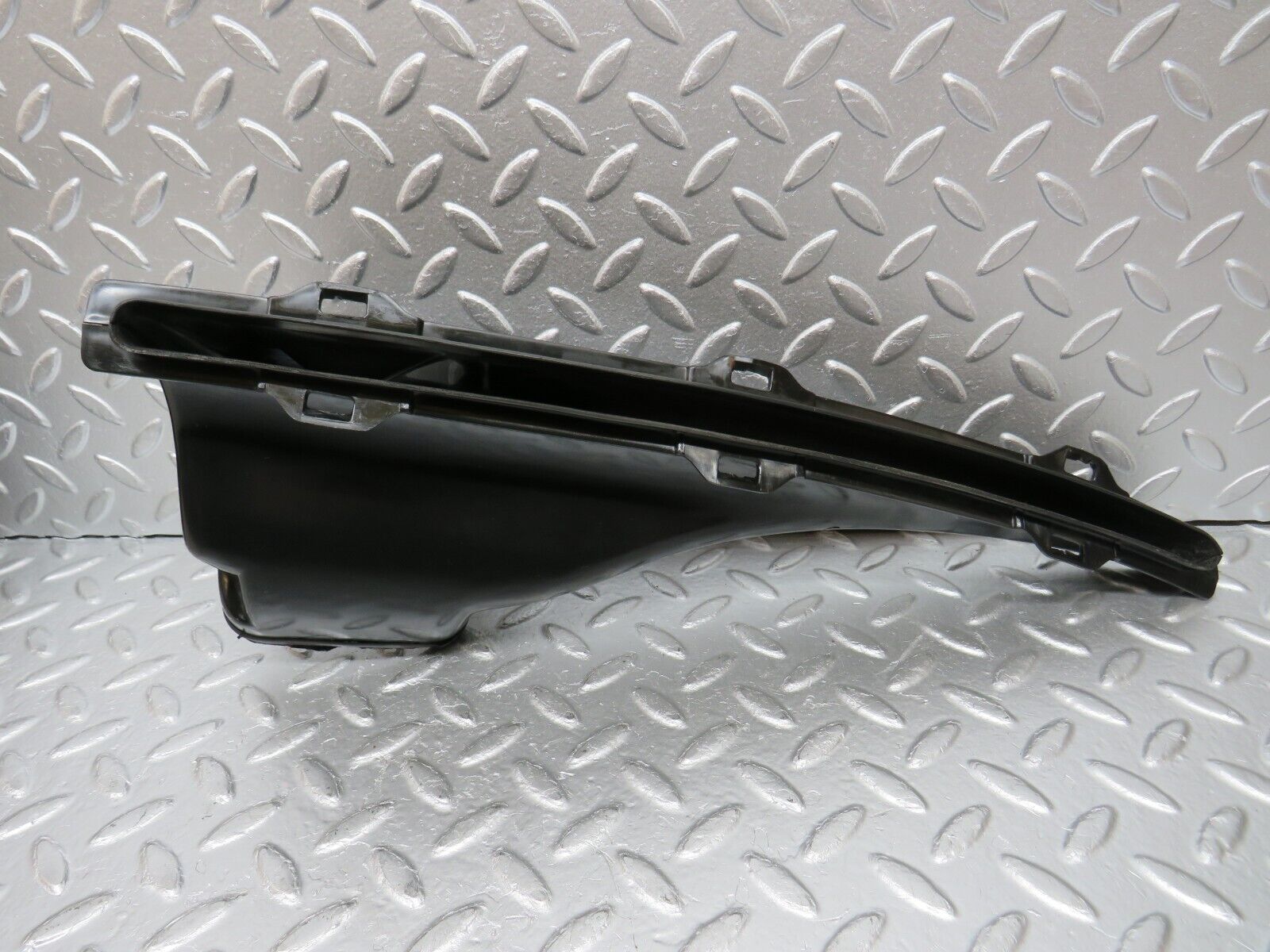 31016 Mercedes-Benz W123 230E Air Duct Vent Pair 1238300119 1238300219