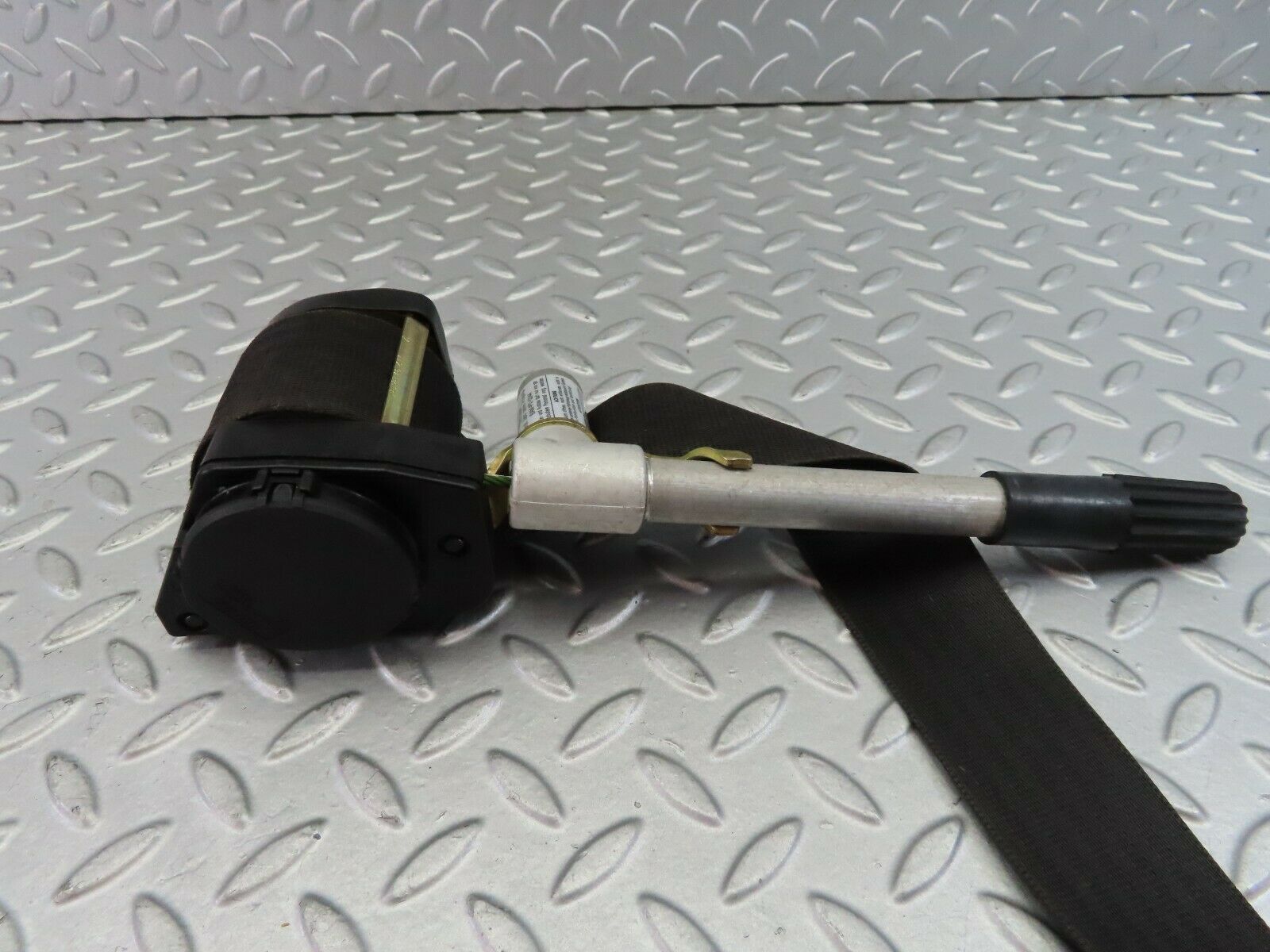 7732 Mercedes-Benz S123 230TE Wagon Front Right Seat Belt 1238606886