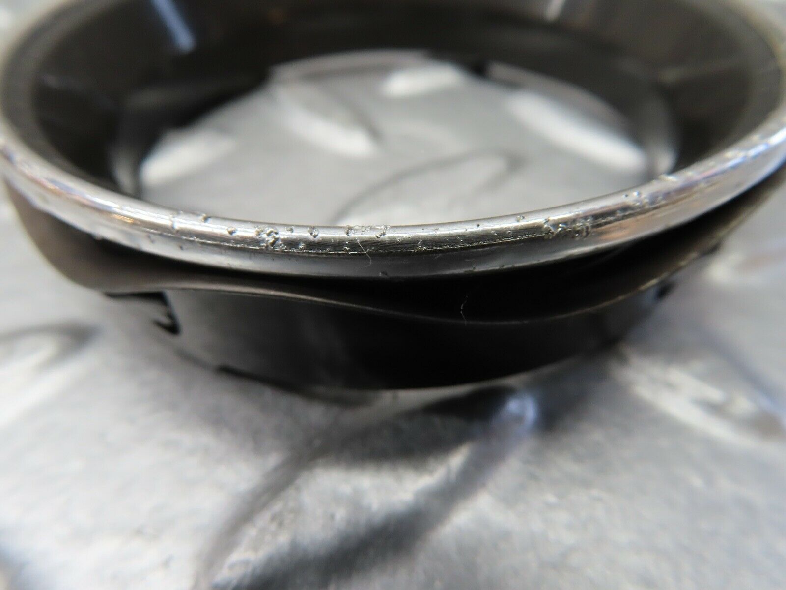 21318 Mercedes-Benz W123 230E Dashboard Air Vent Chrome Bezel