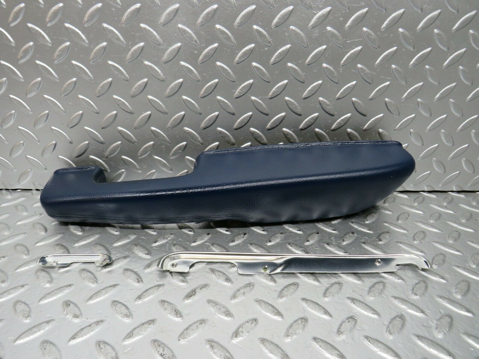 23183 Mercedes-Benz W116 350SE Front Right Interior Door Handle Blue