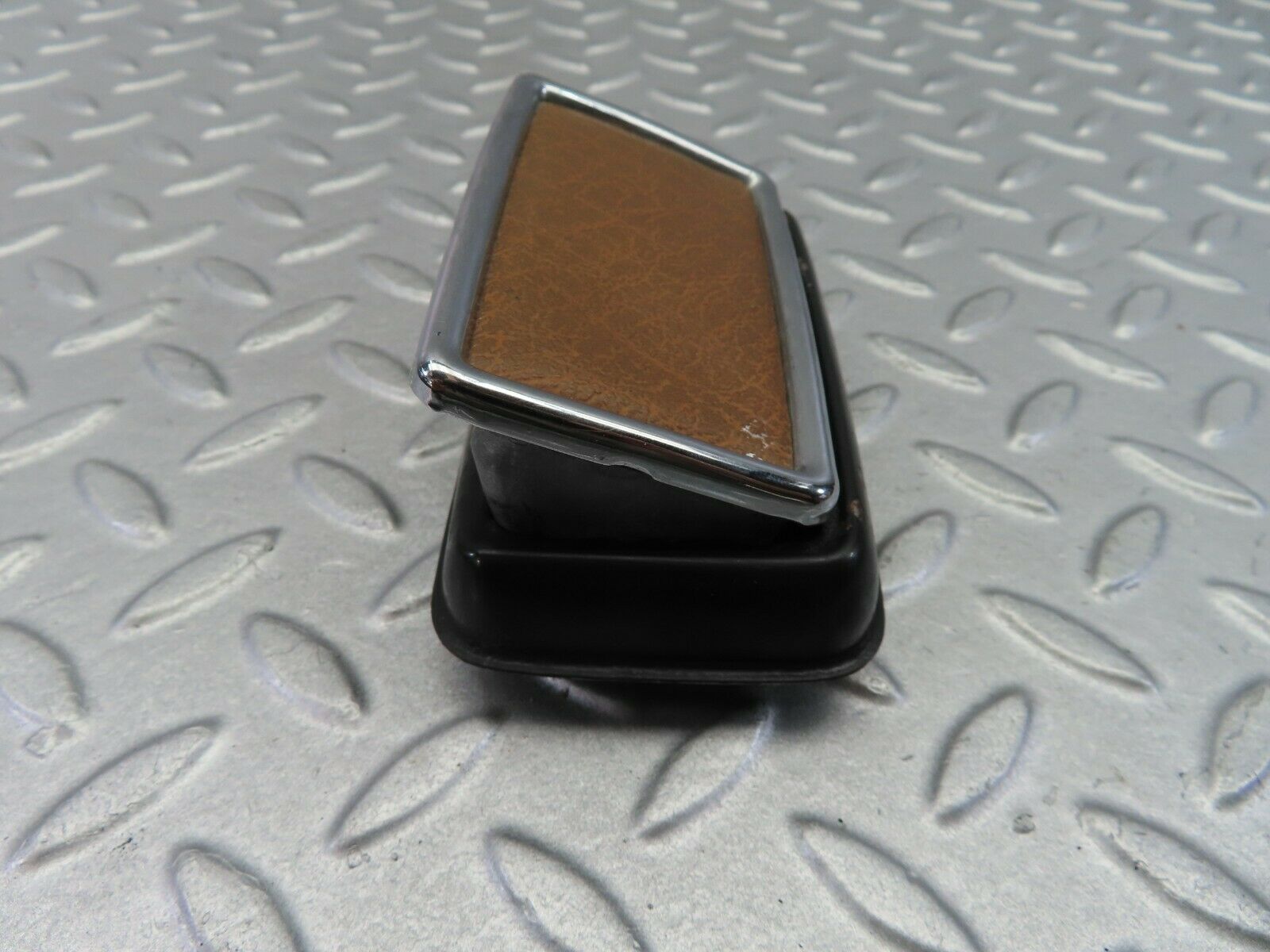 7915 Mercedes-Benz W115 220D Rear Door Ashtray