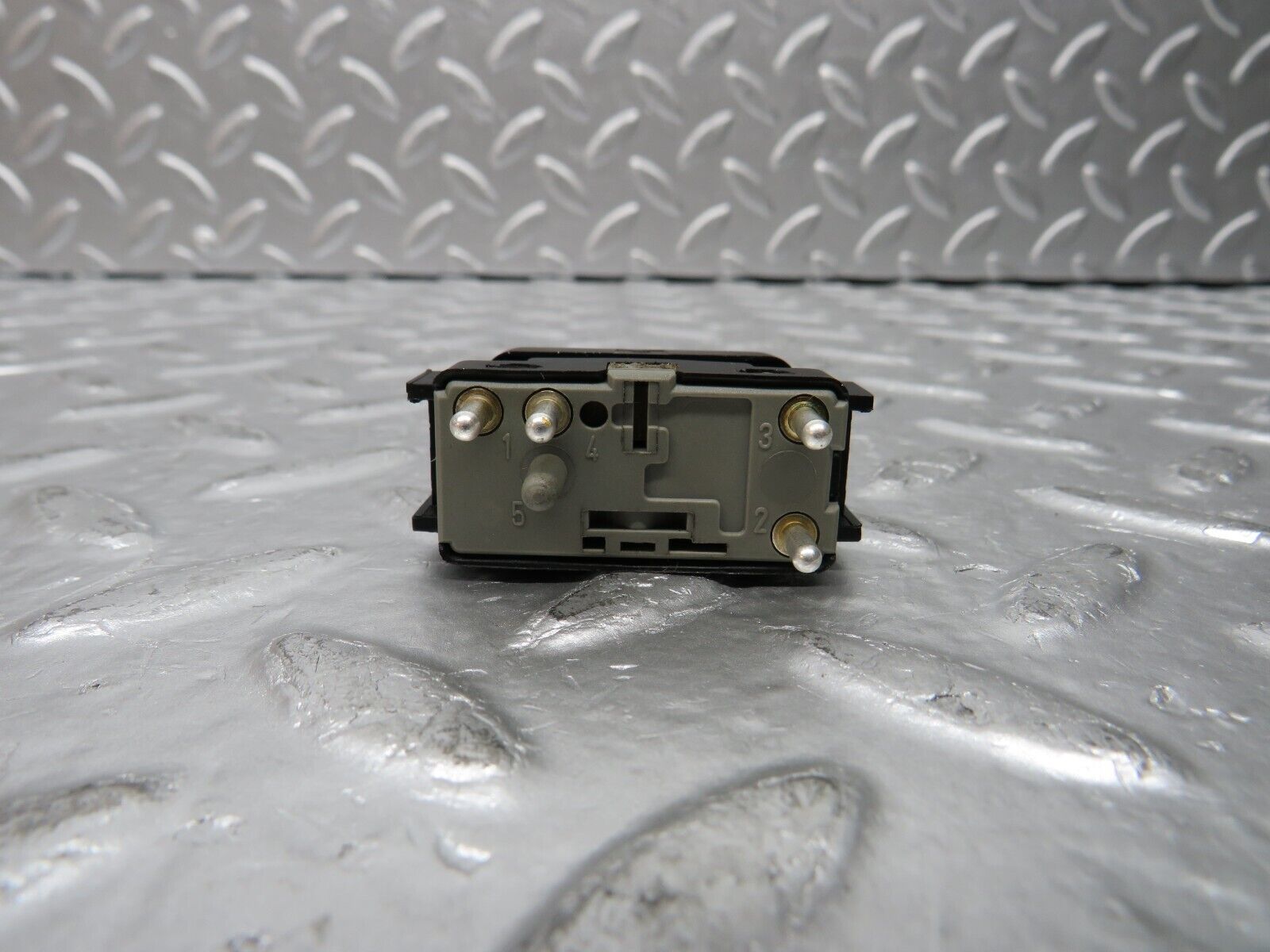 30520 Mercedes-Benz W124 230E Electric Window Switch Left Side 1248209310